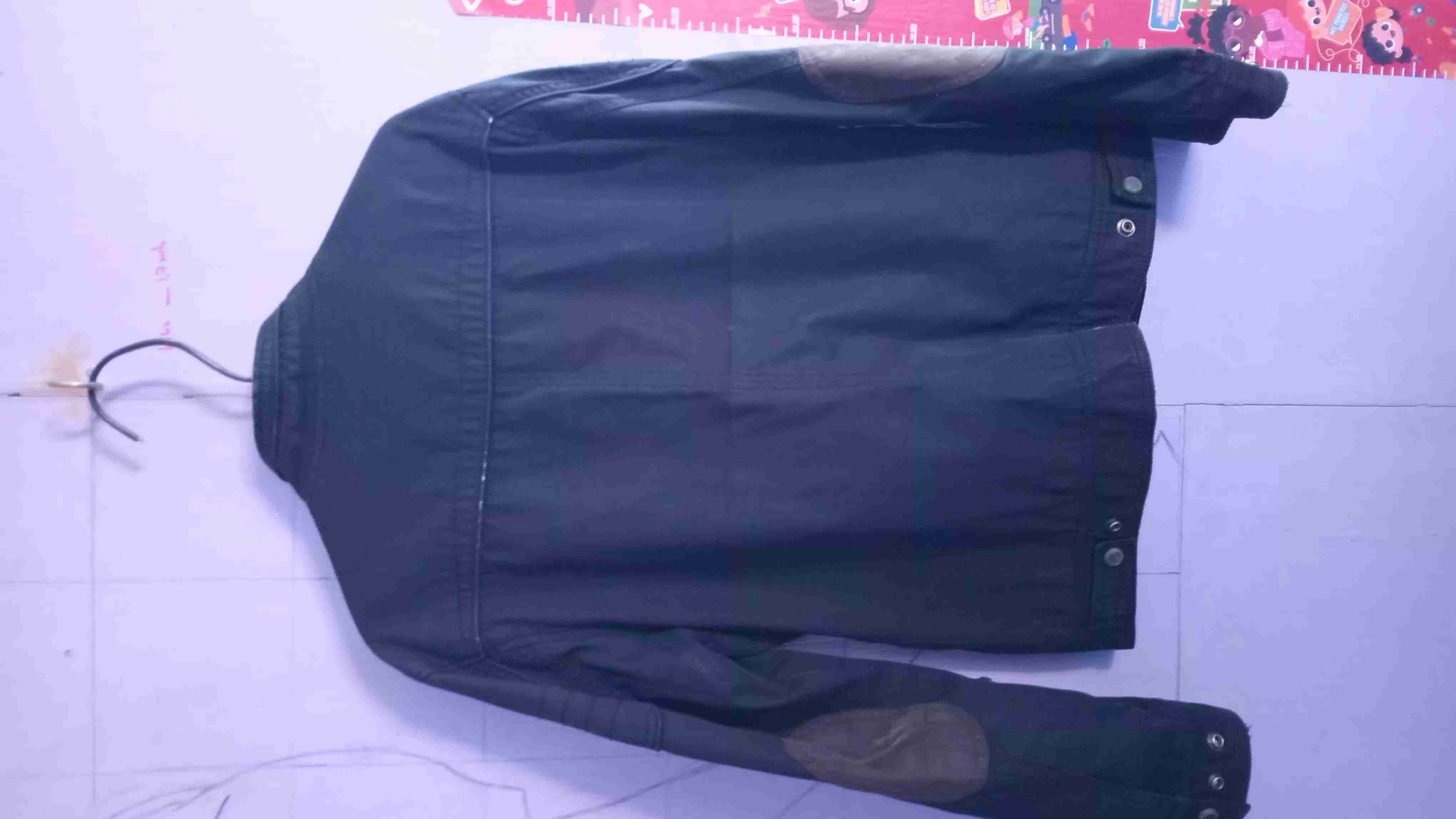 Chaqueta negra de hombre - miniatura 2