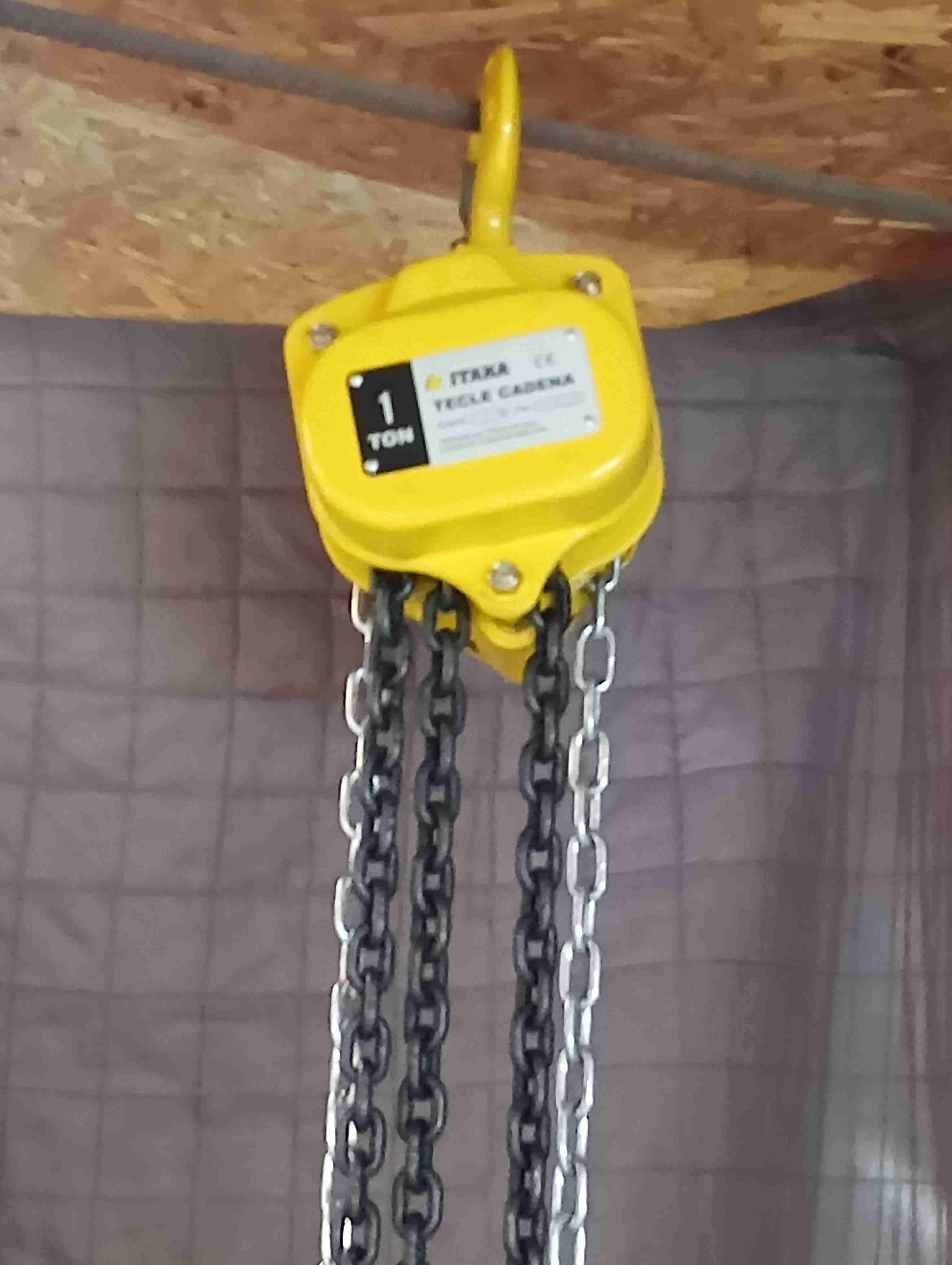 Reloj Casio G-Shock Dorado - 2