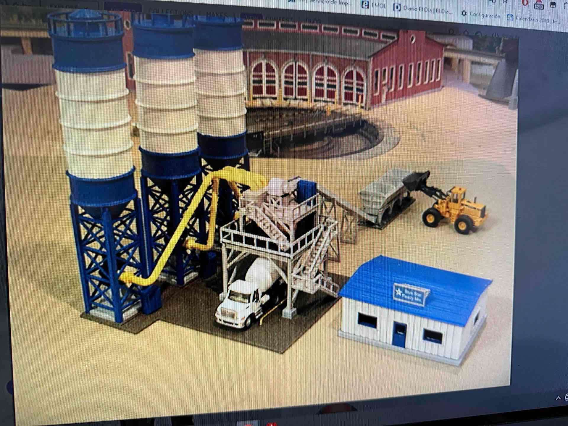 Se realizan Maquetas - miniatura 3