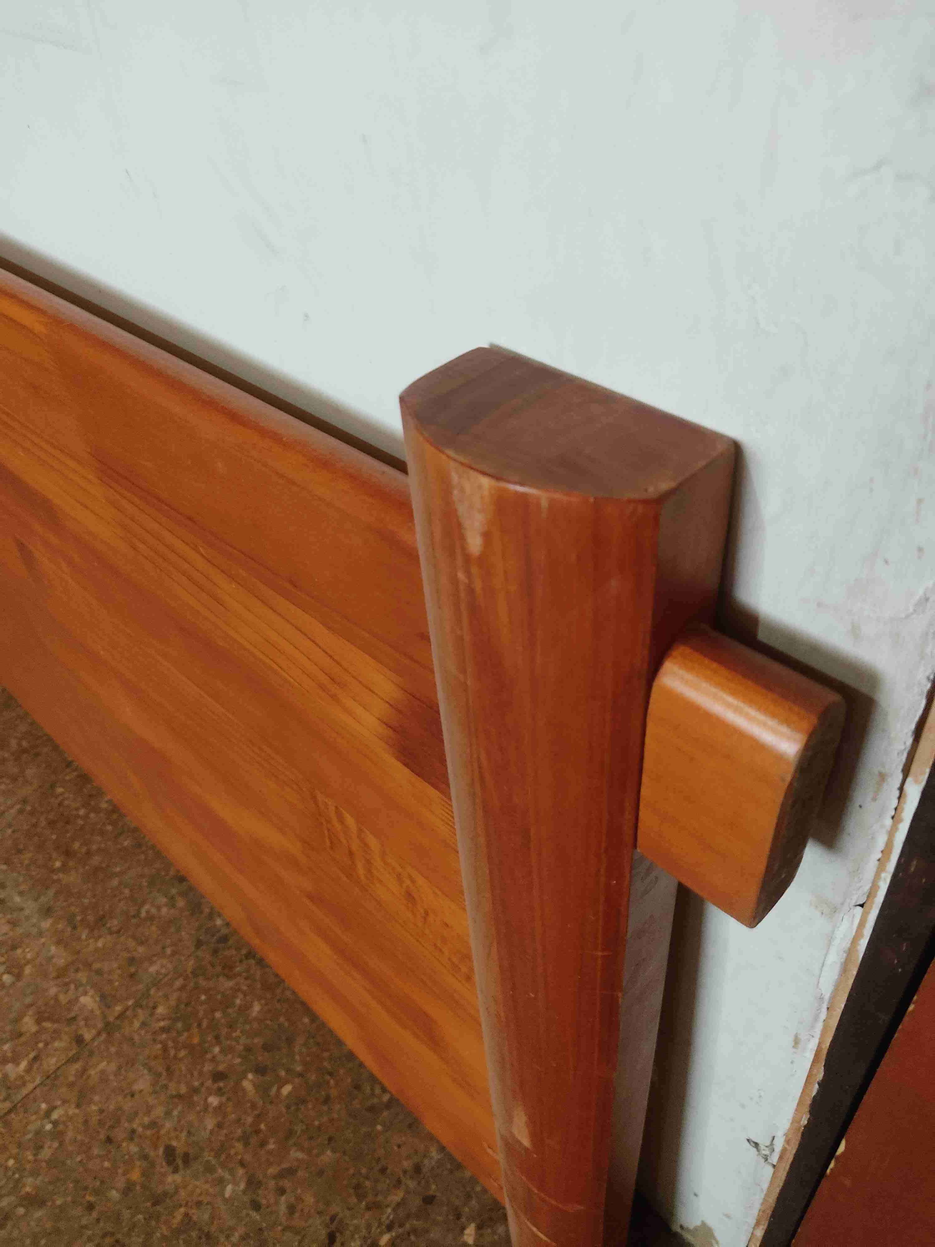 Cabecera de cama de madera