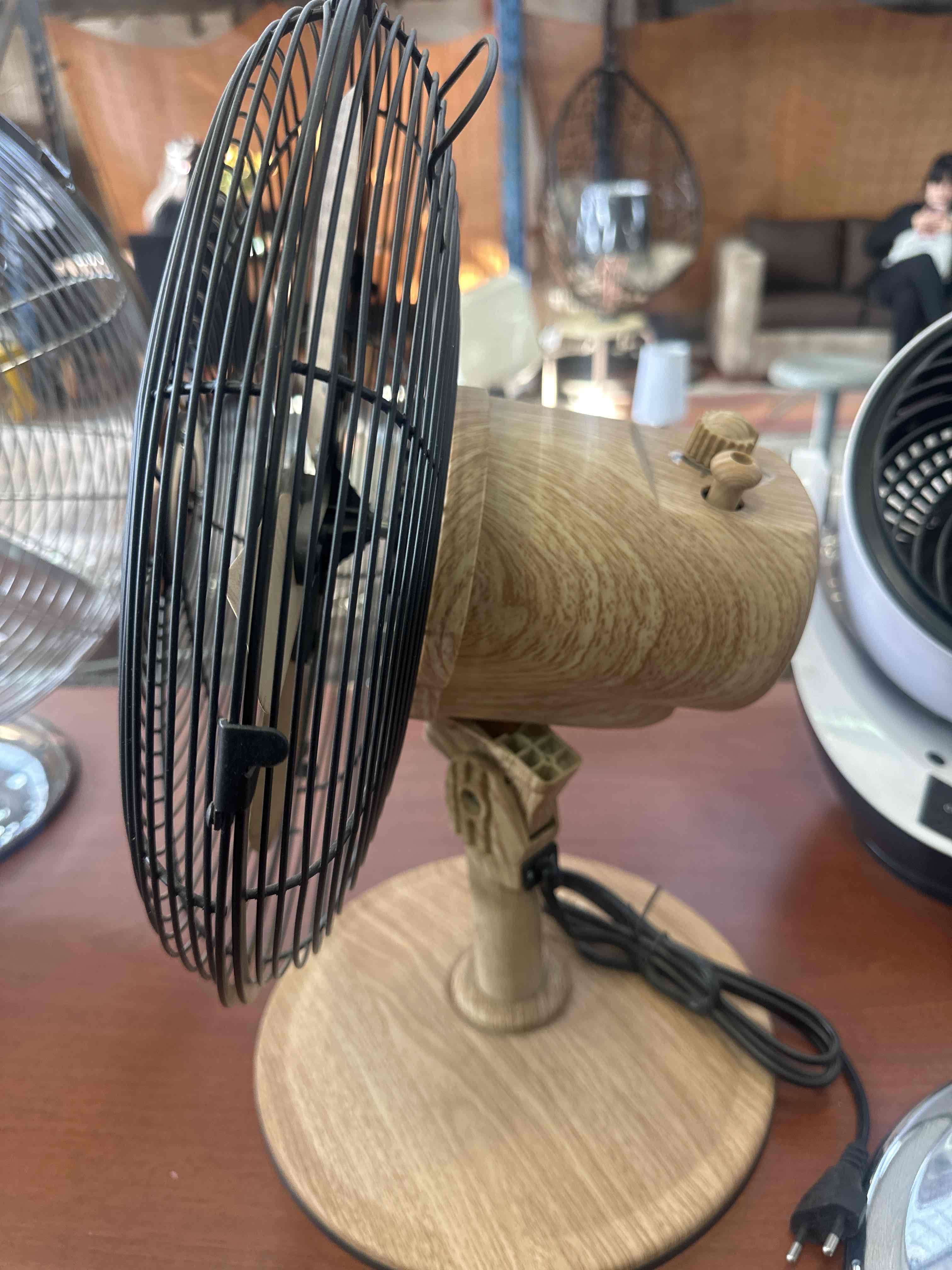 Ventilador Kendal madera y negro - miniatura 2