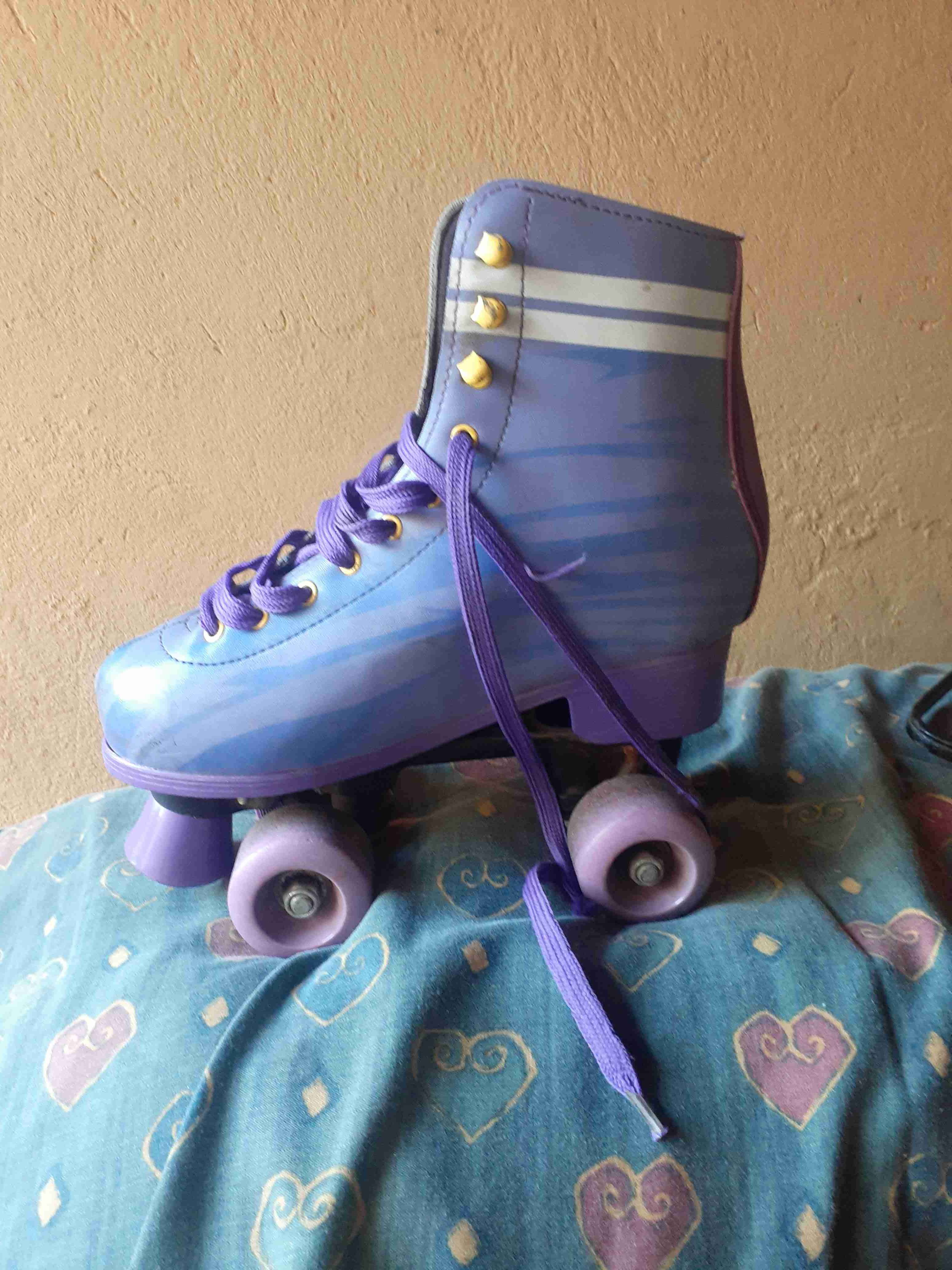 Patines retro morado numero 28