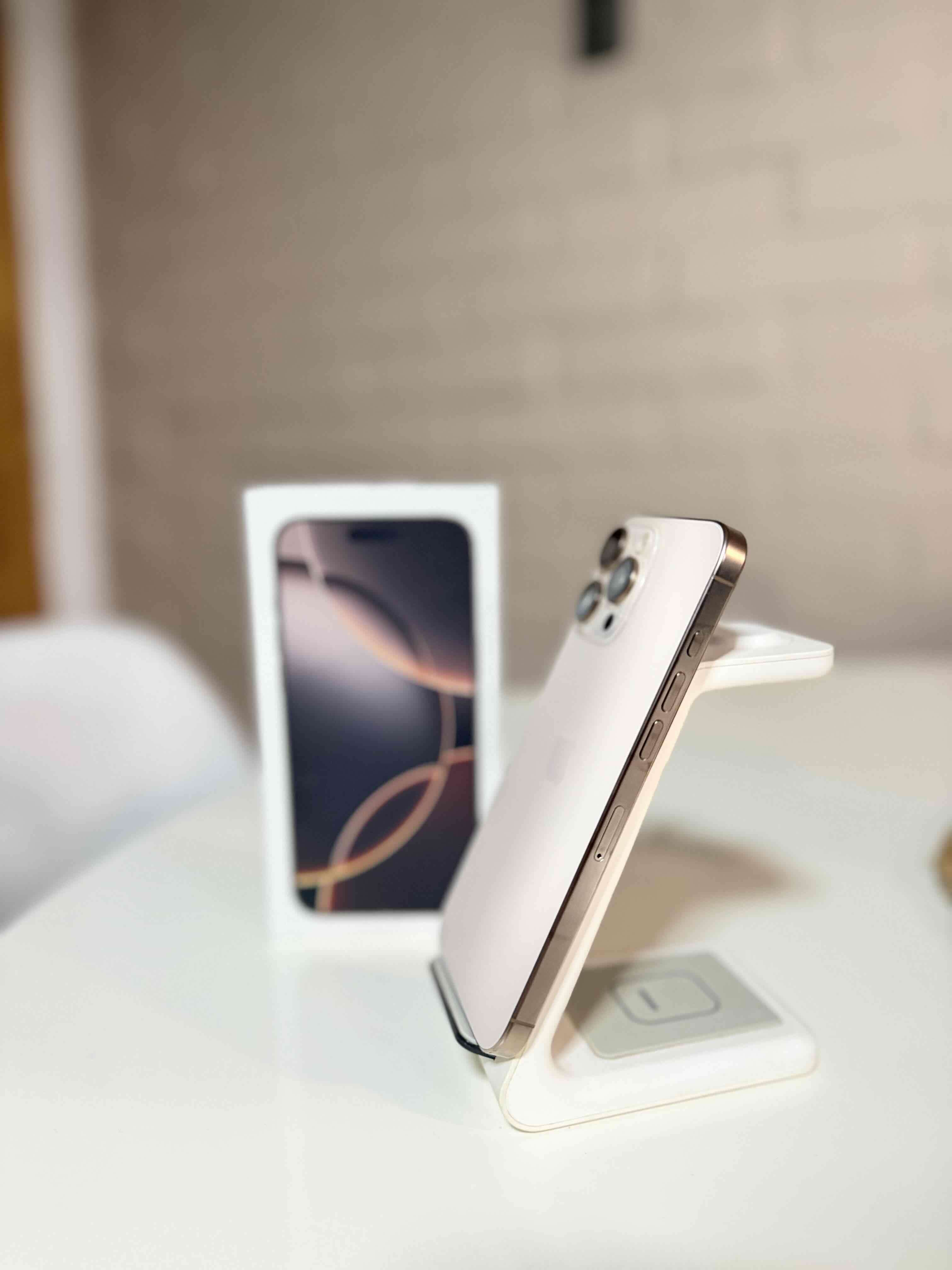 iPhone 16 Pro Max 256gb - miniatura 2