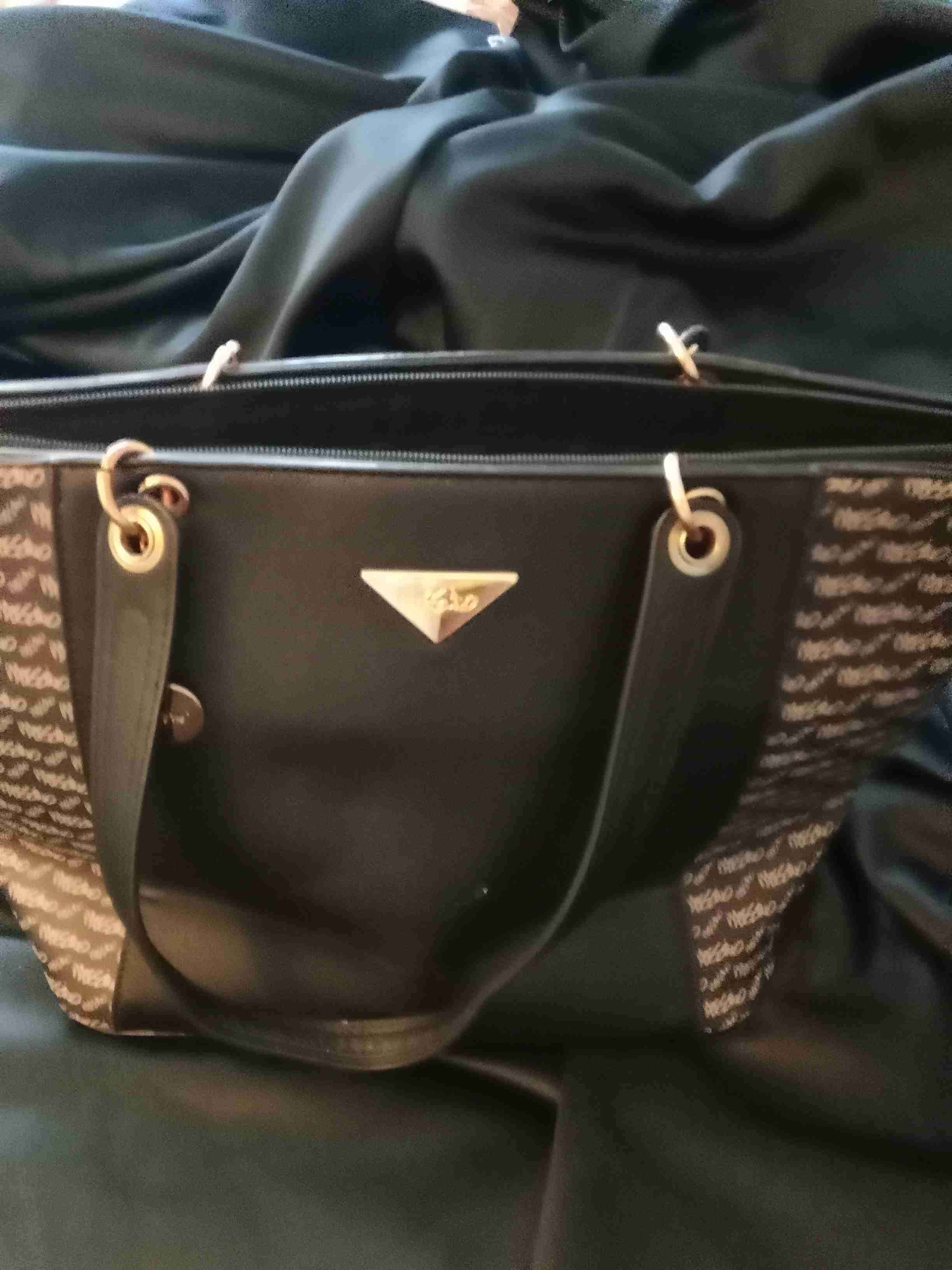 Bolso negro con diseñoMossimo - miniatura 2