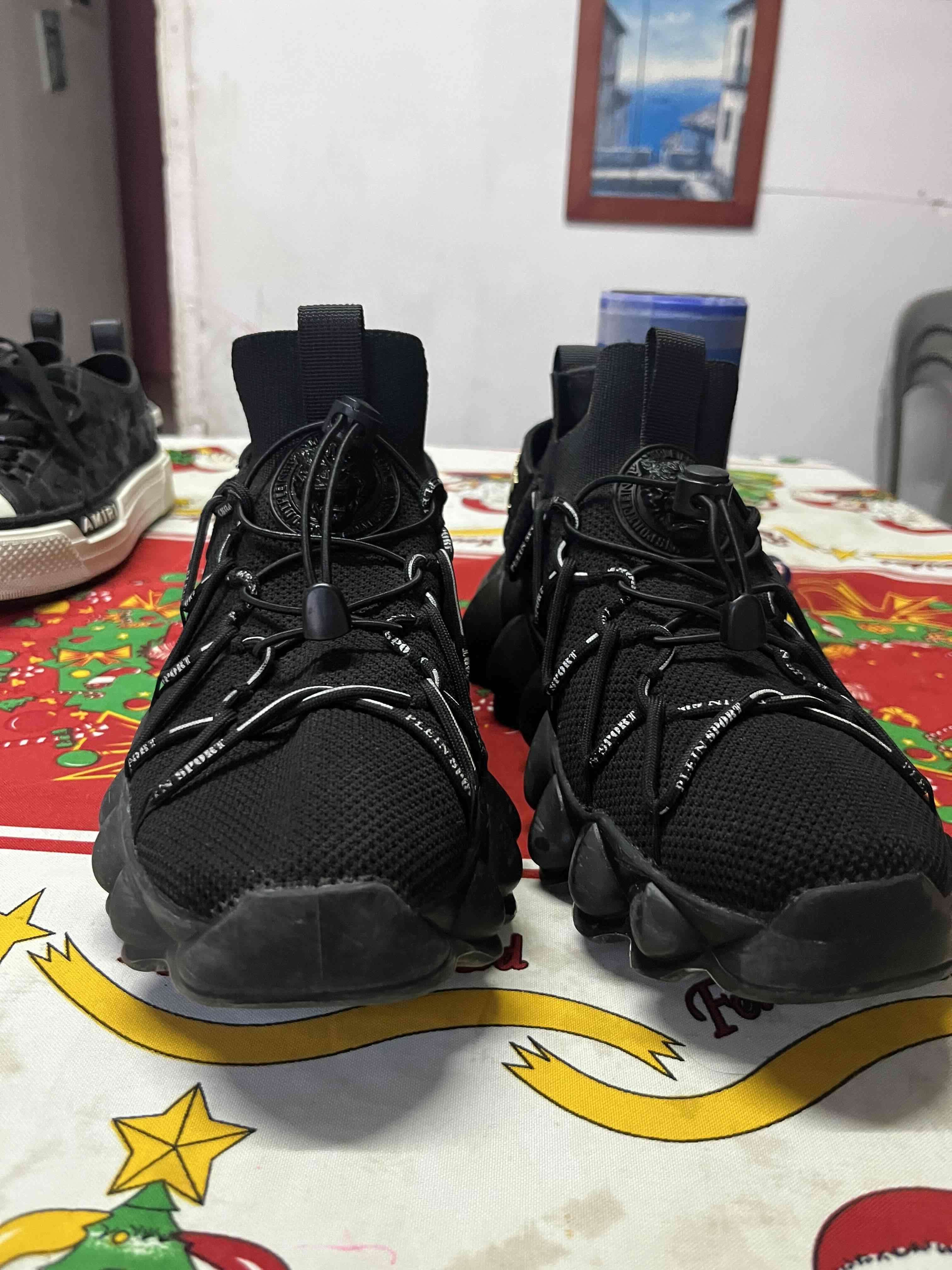 Zapatillas negras deportivas