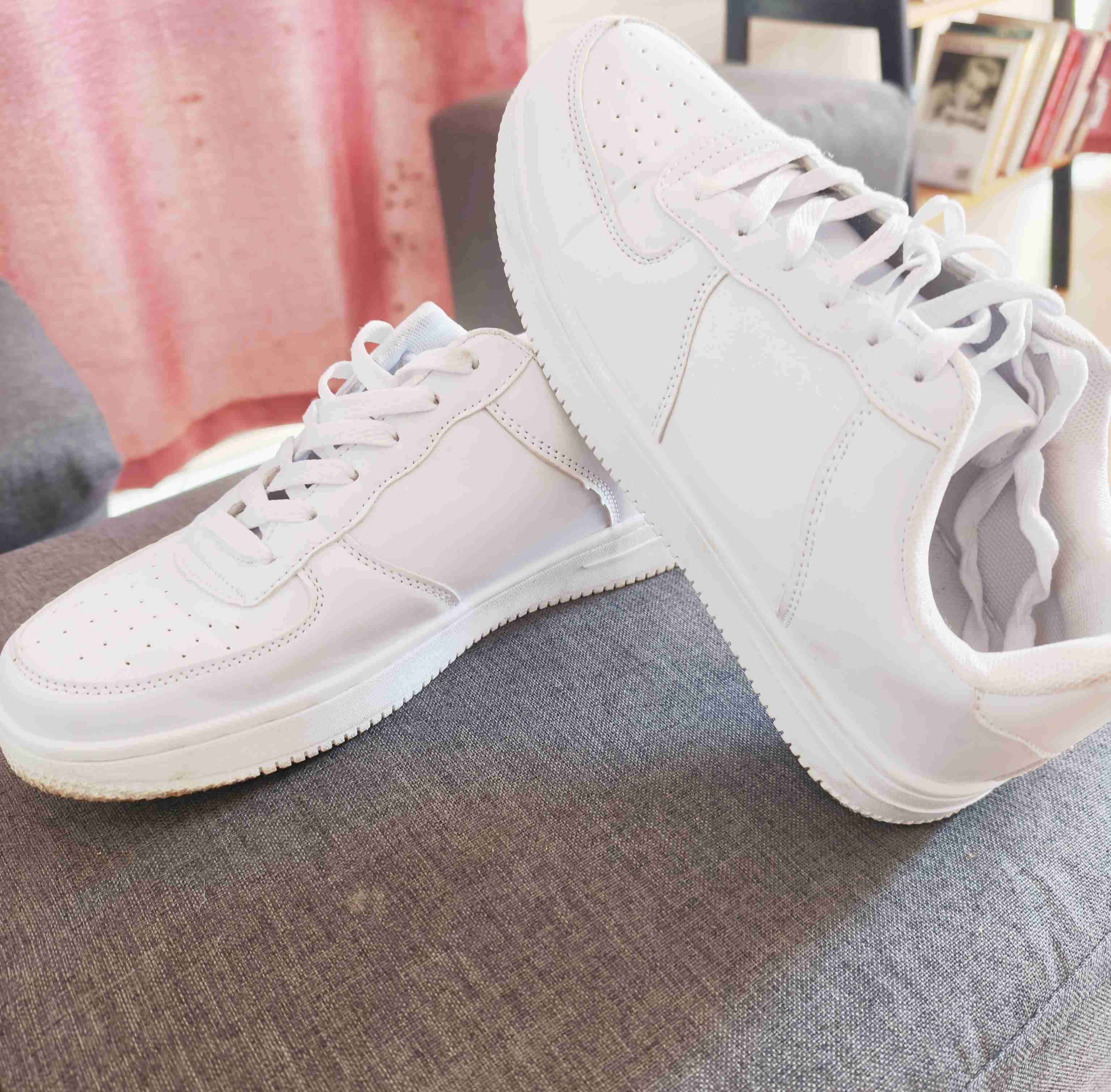 Zapatillas deportivas blancas unisex