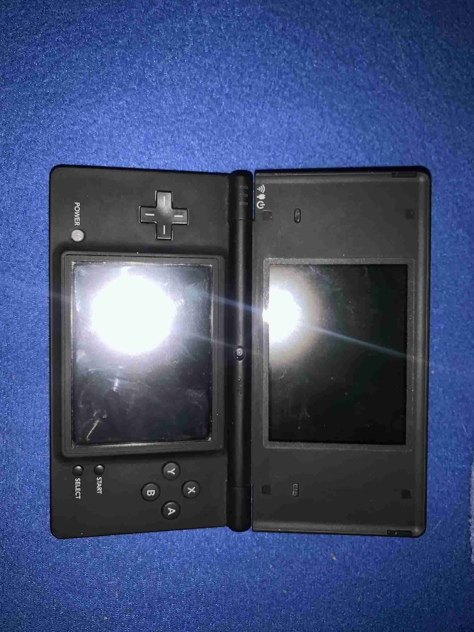 Nintendo DSI DESBLOQUEADA con juegos incluidos - miniatura 3