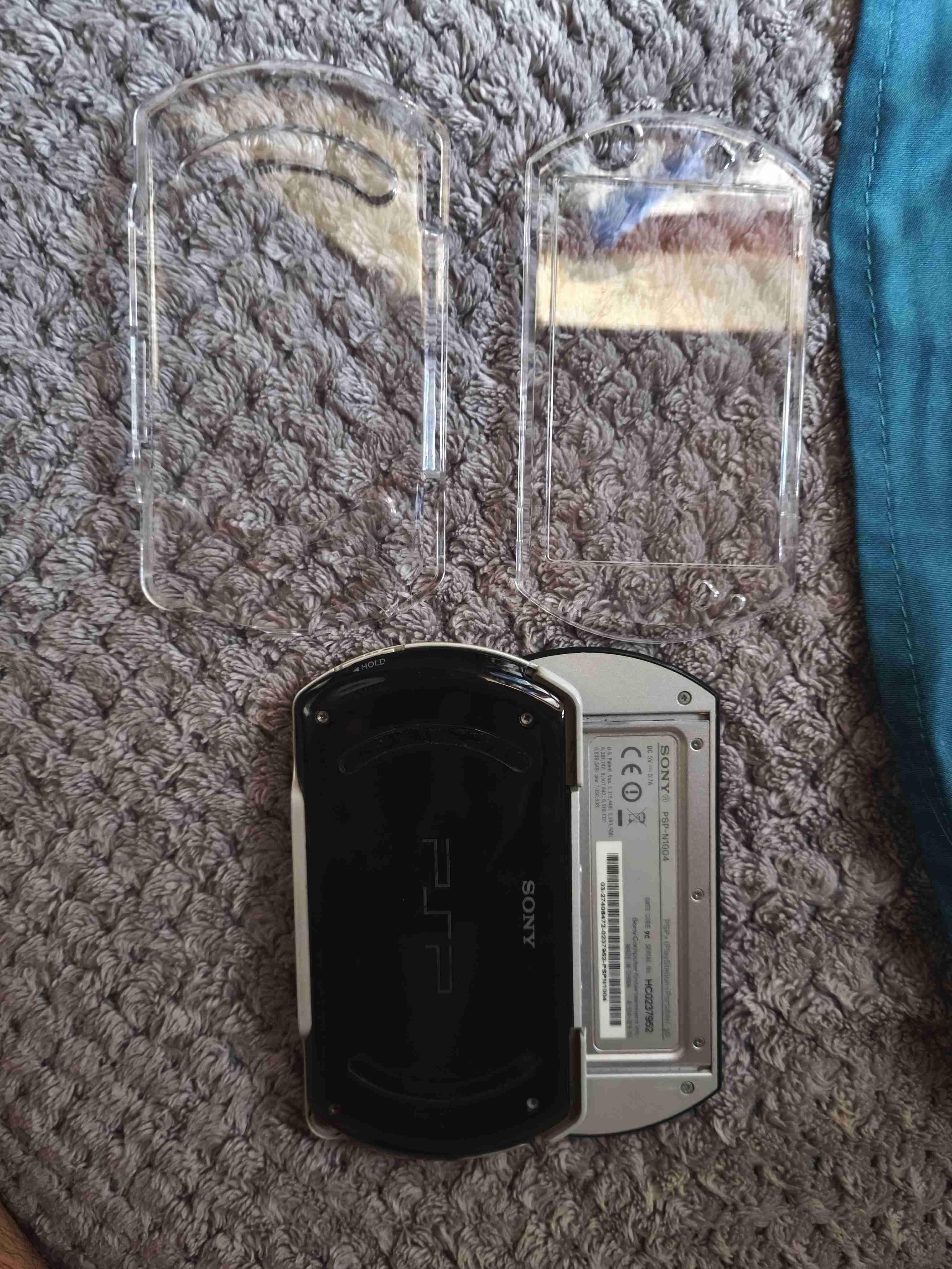 PSP GO Sony portátil usada - miniatura 4