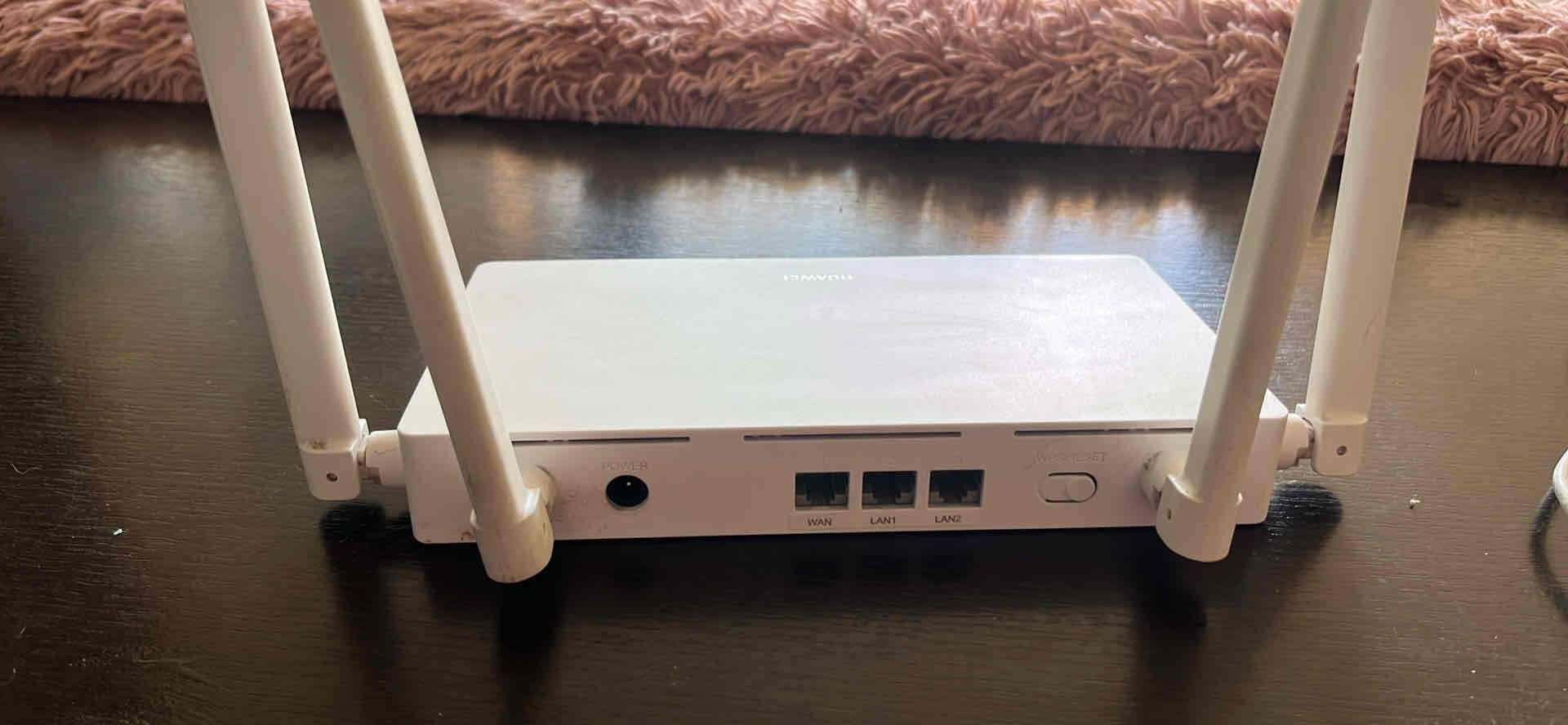 Router Huawei con antenas - 3