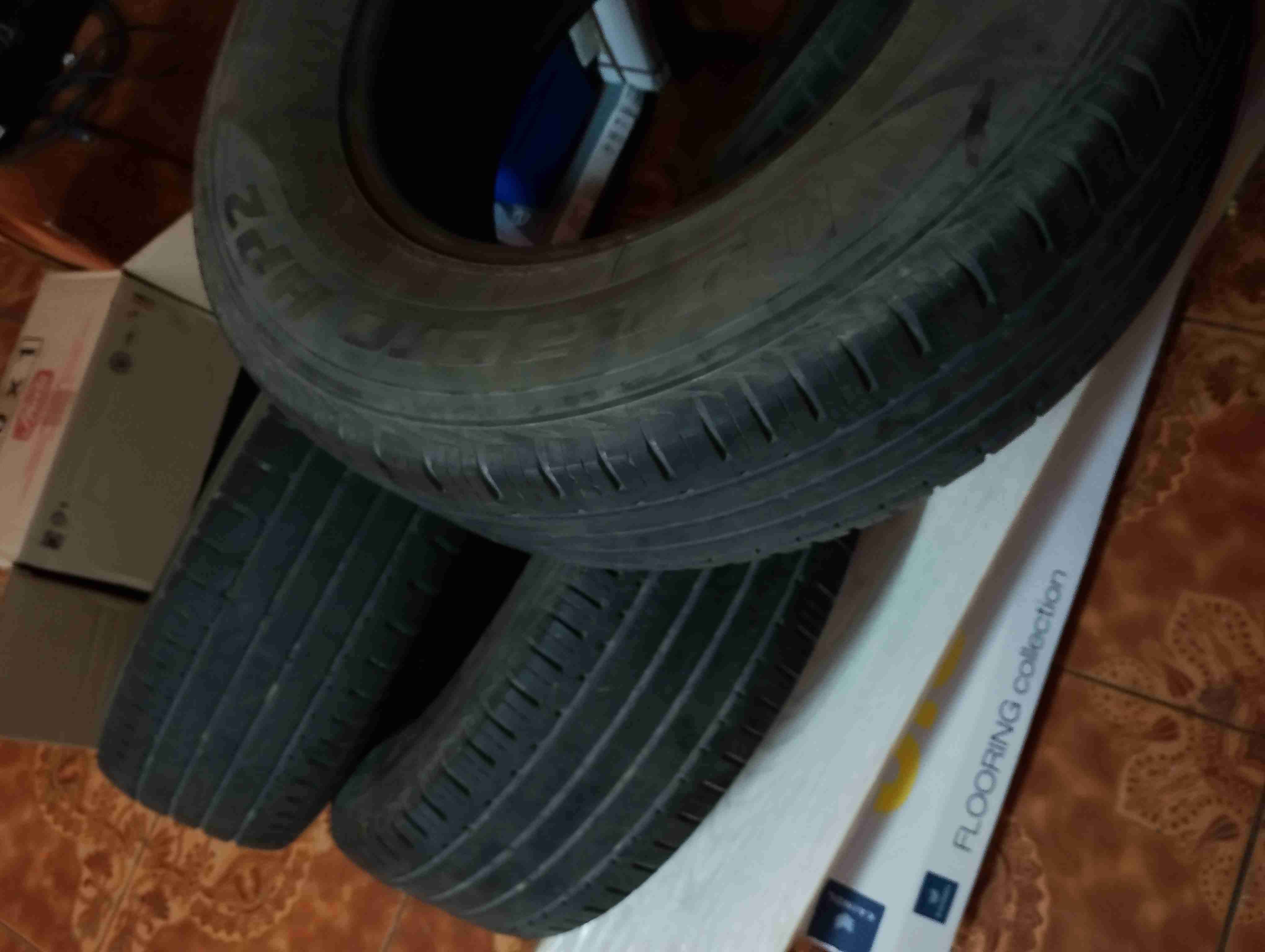 Set de neumáticos usados - miniatura 3