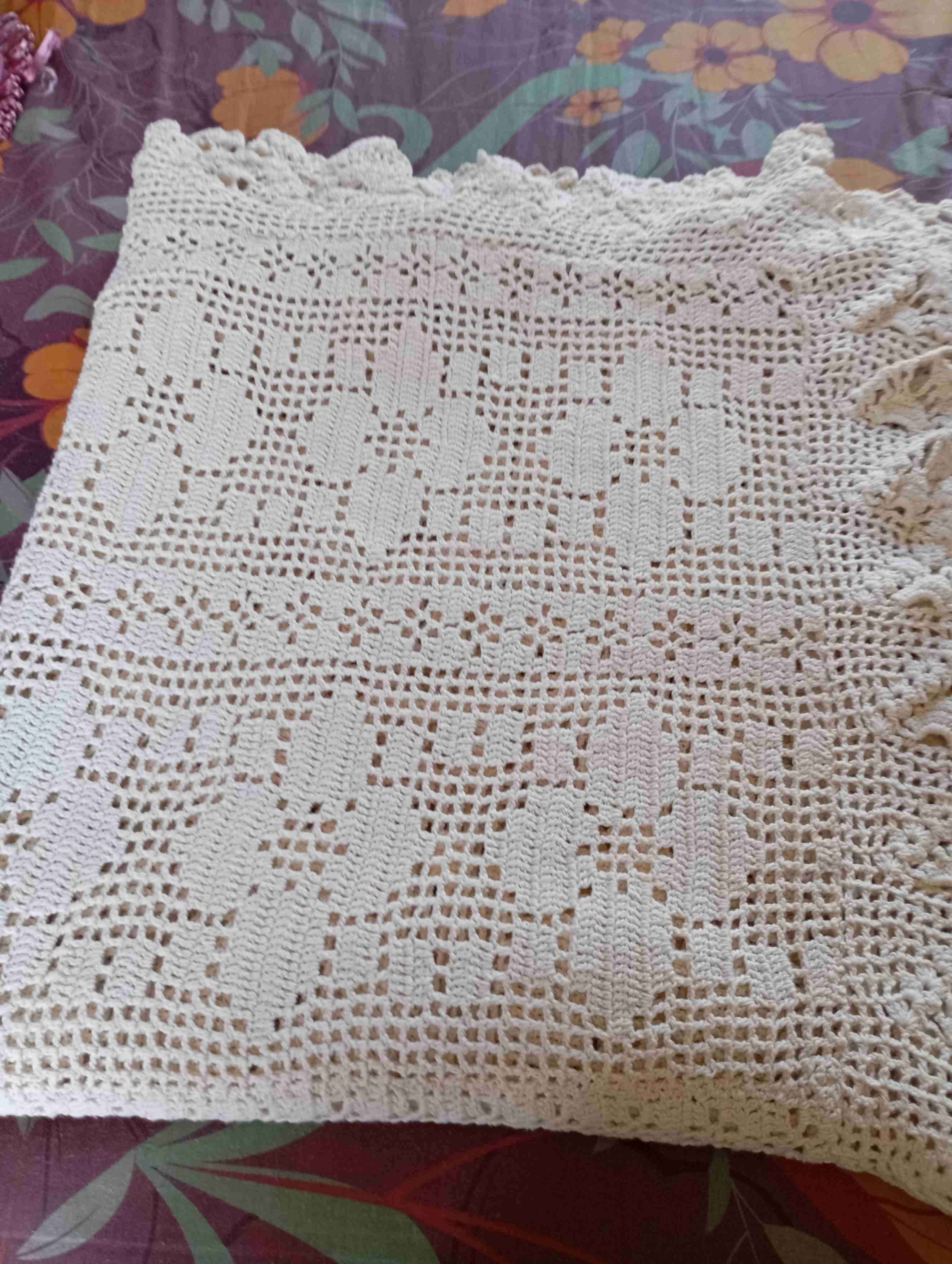 Cobertor tejido a crochet beige