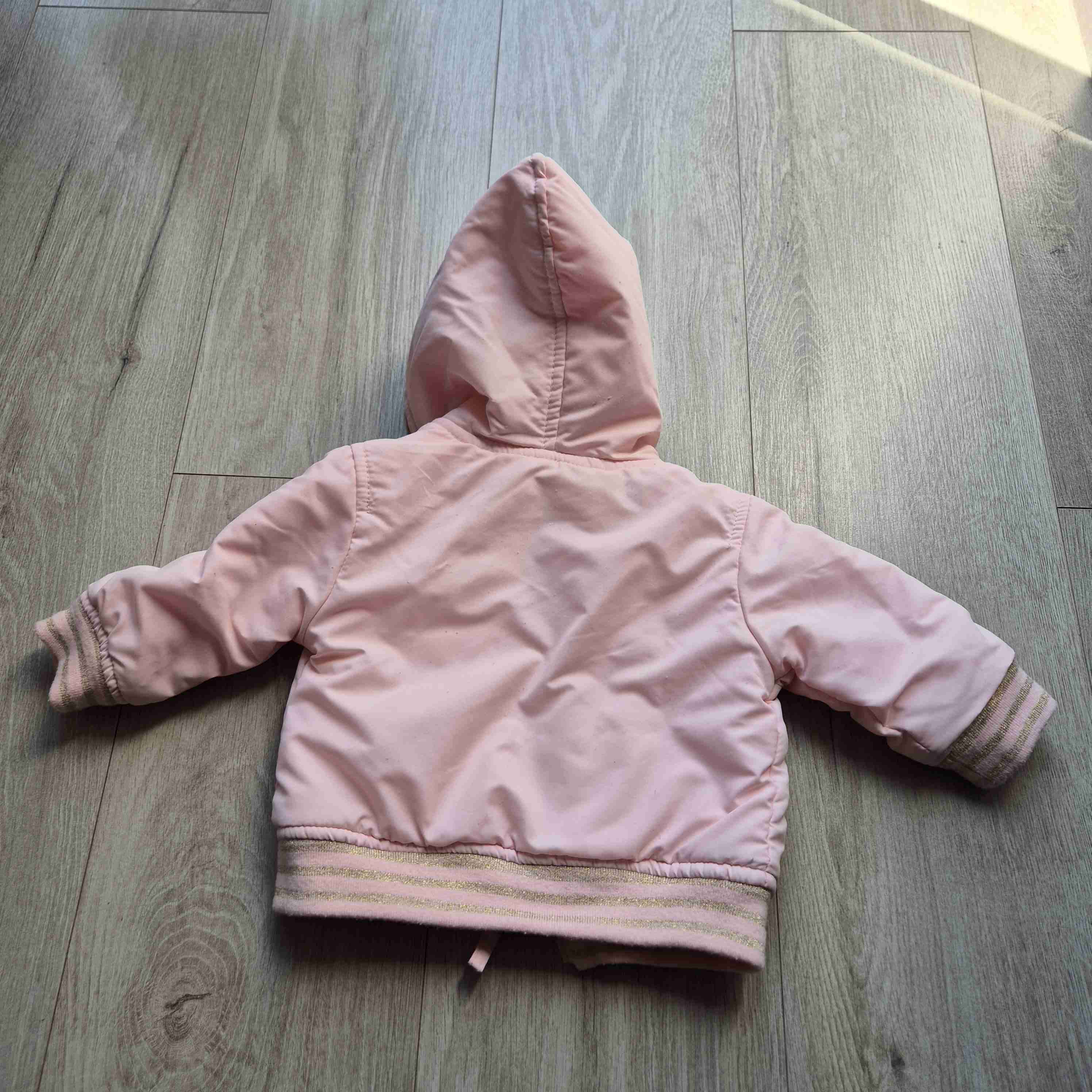Chaqueta rosa para bebé - miniatura 2