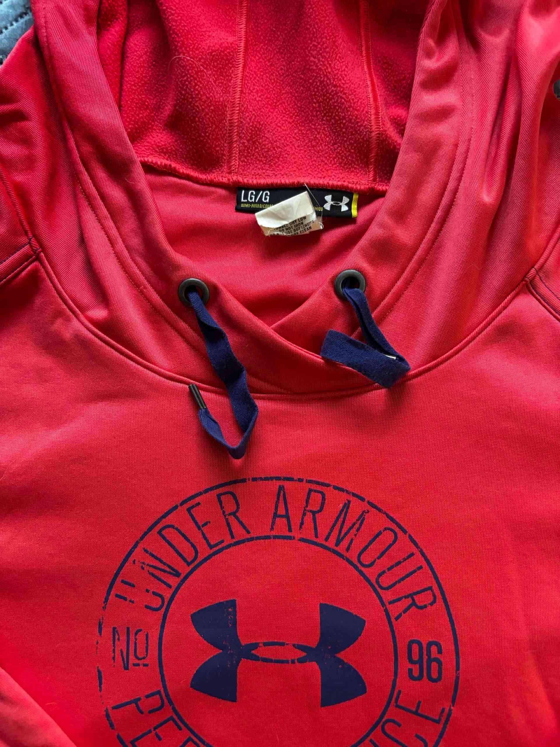 Polerón rojo Under Armour