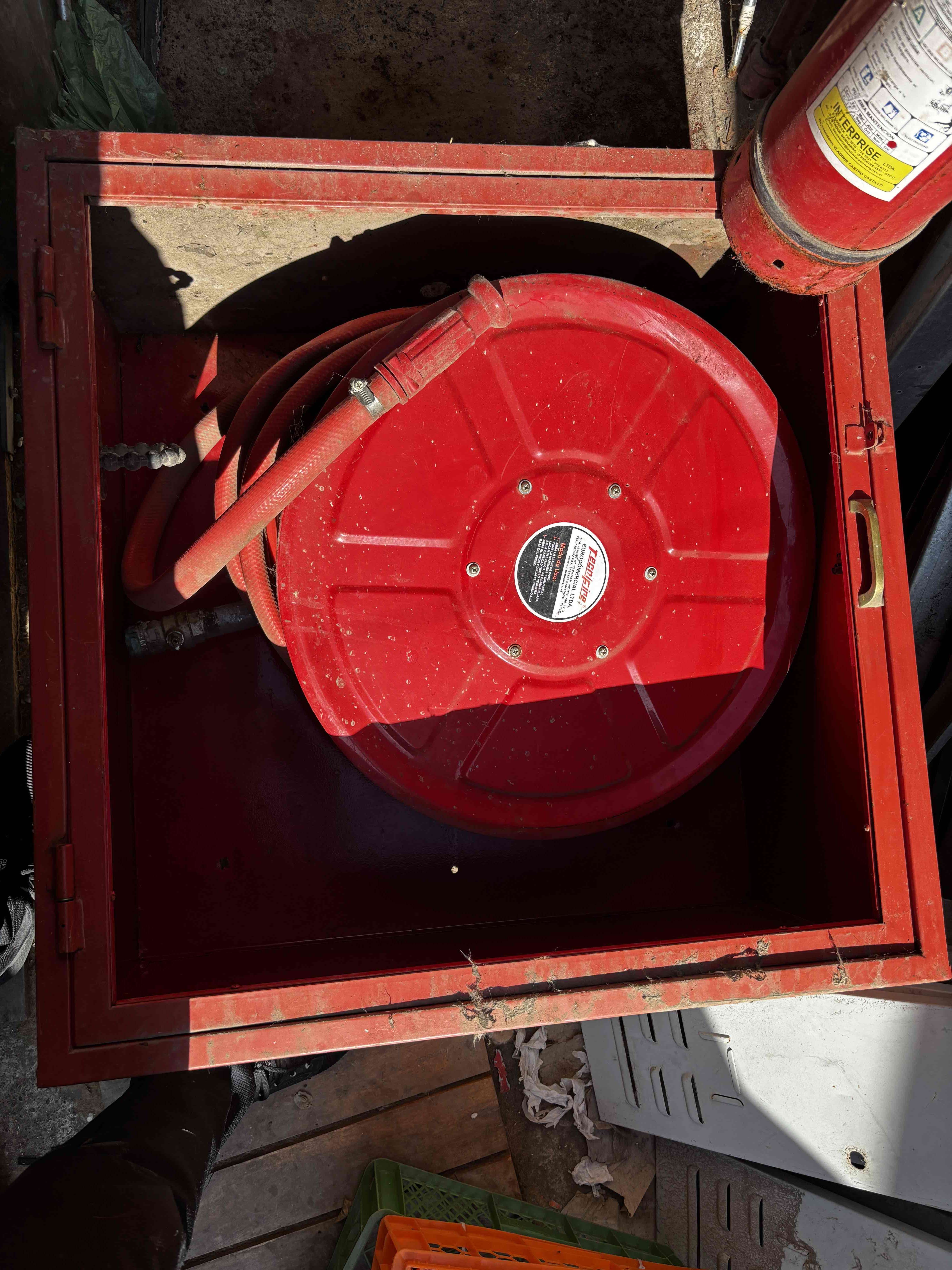 Carrete de manguera contra incendios