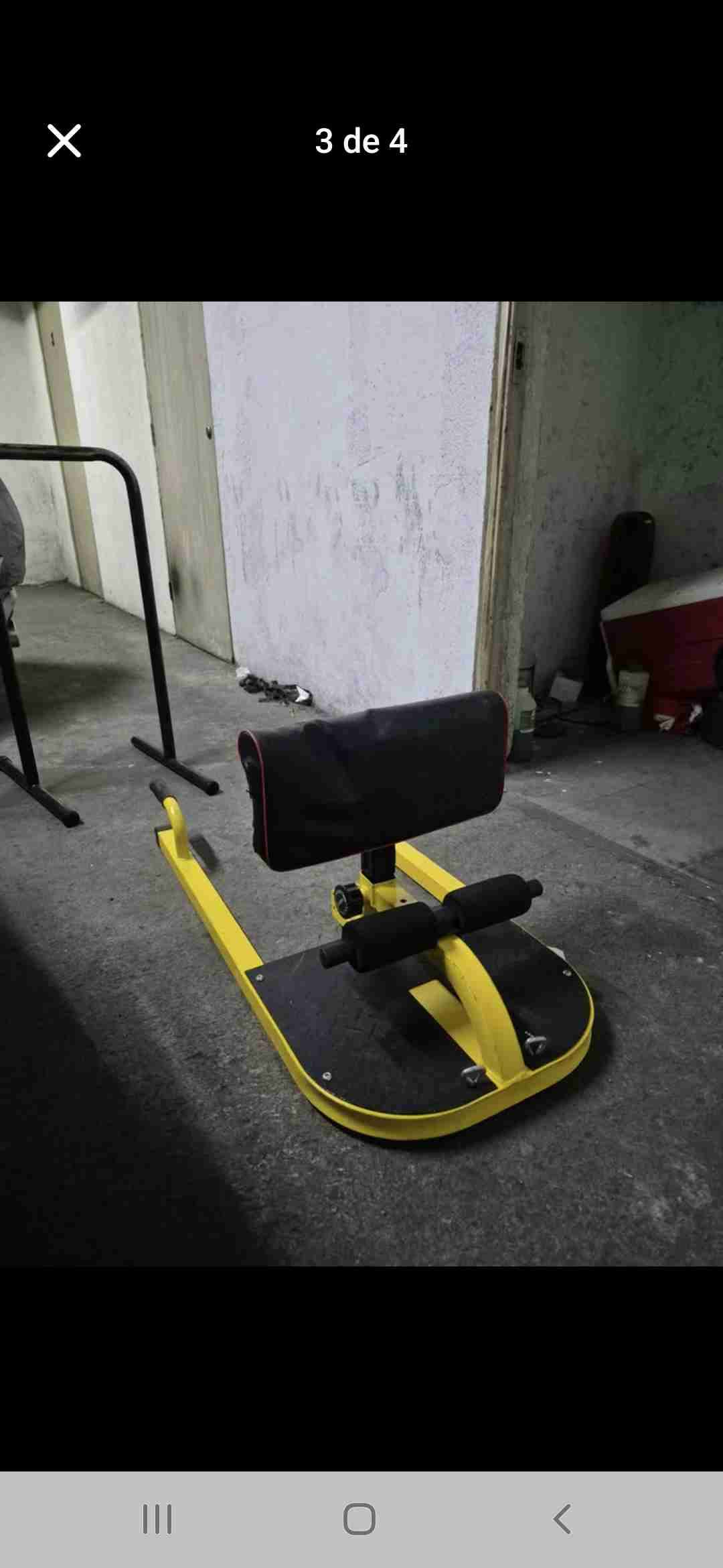 Máquina para sentadillas sissy