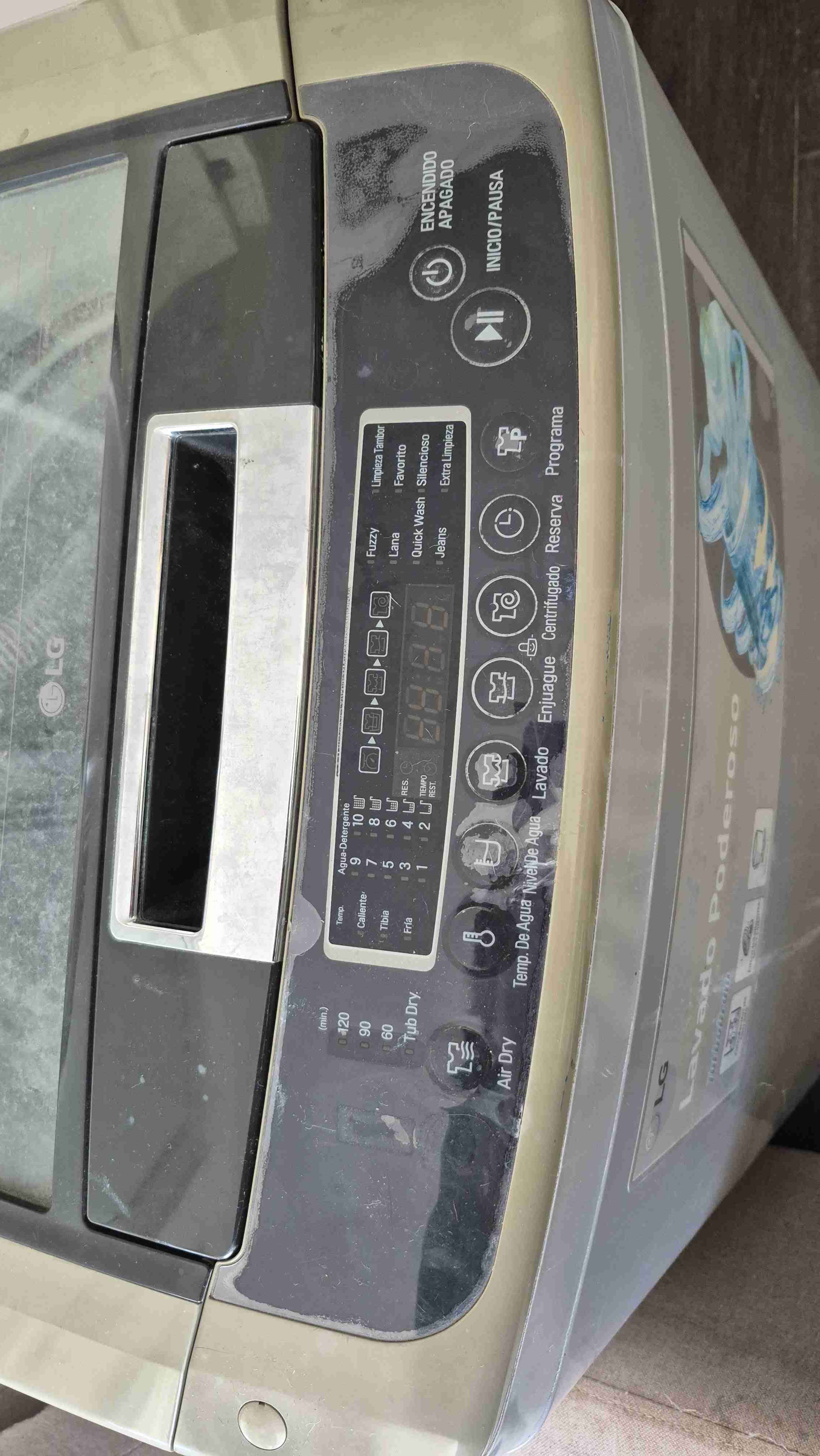 Lavadora LG TurboDrum 11 kg - 2