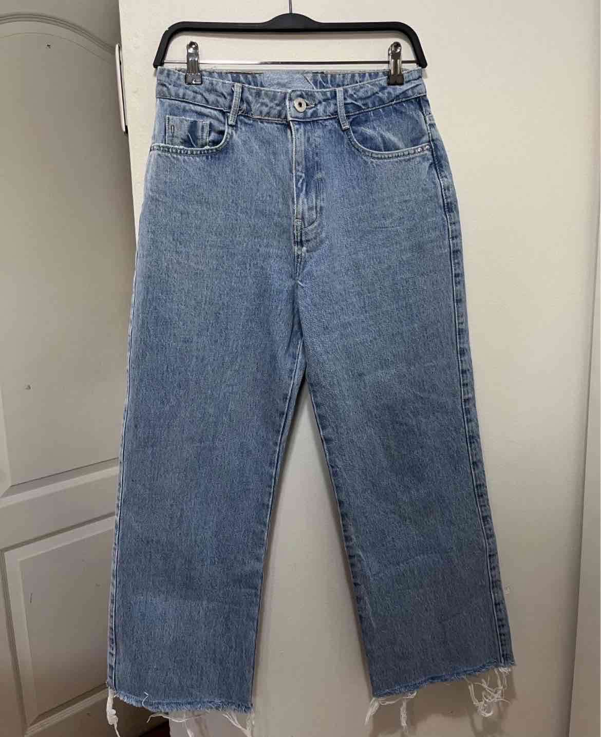 Jeans azules corte recto