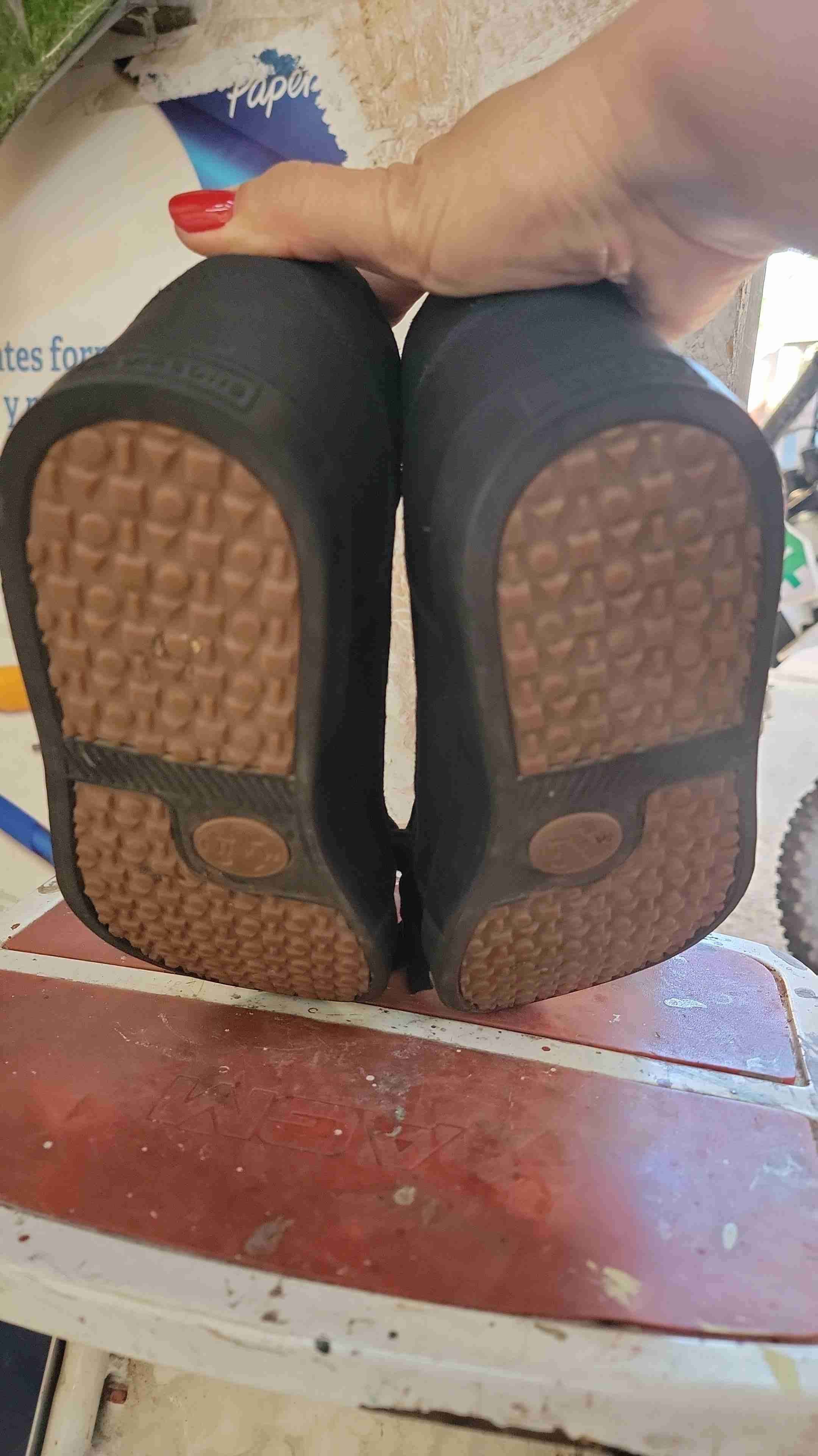 Zapatillas negras colegio - miniatura 2