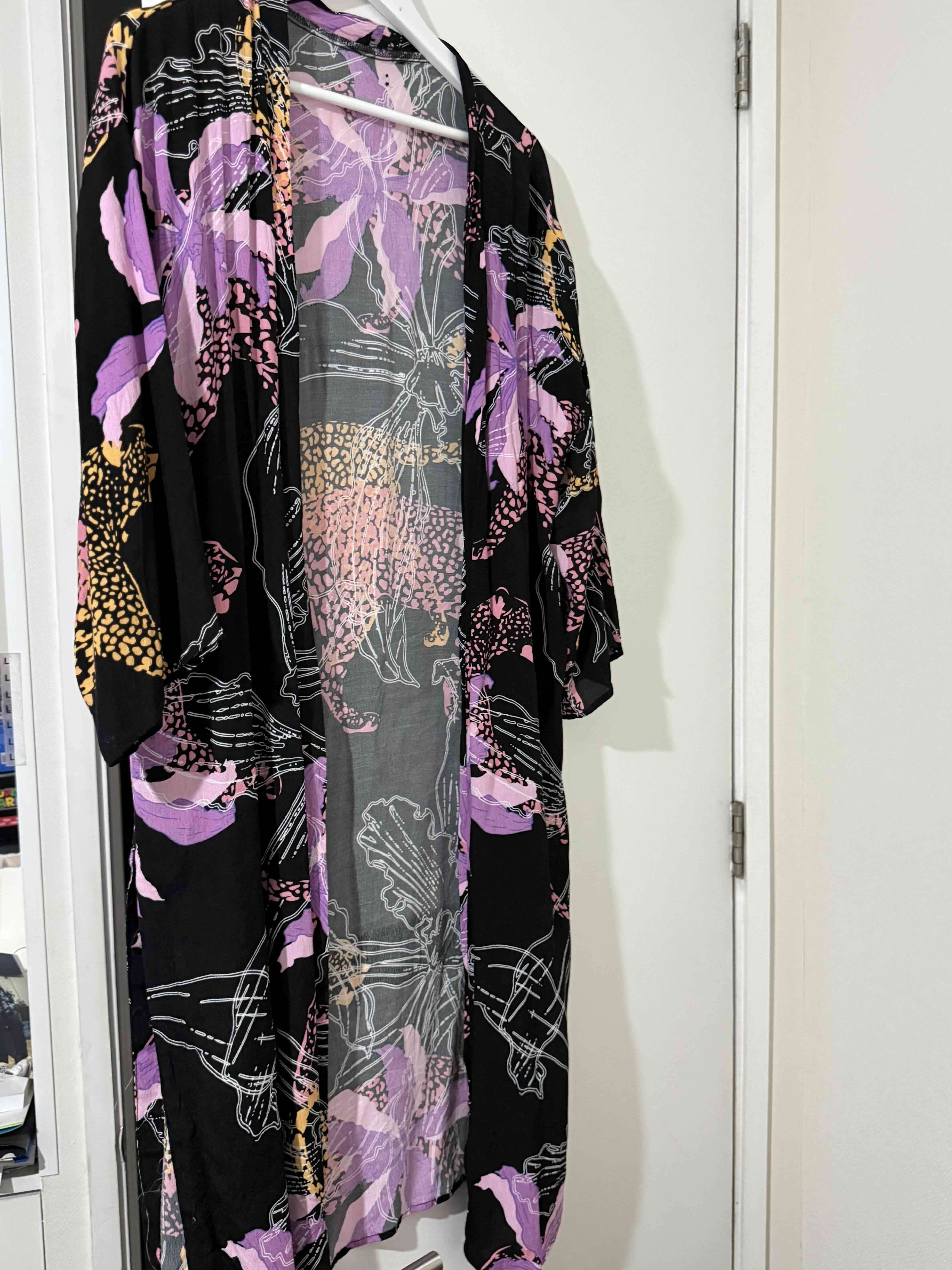 Kimono estampado de tigres - miniatura 3