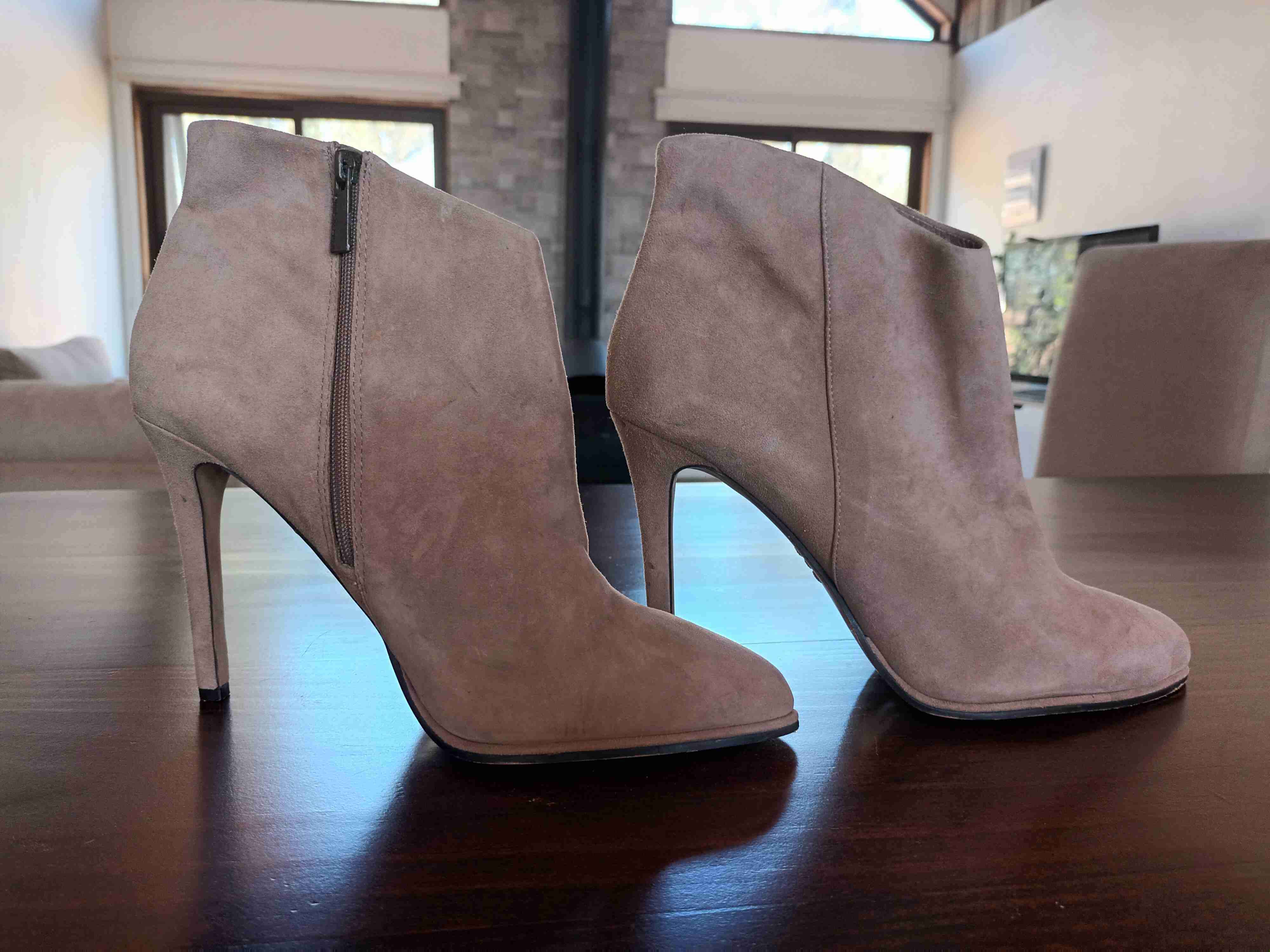 Botines de tacón beige