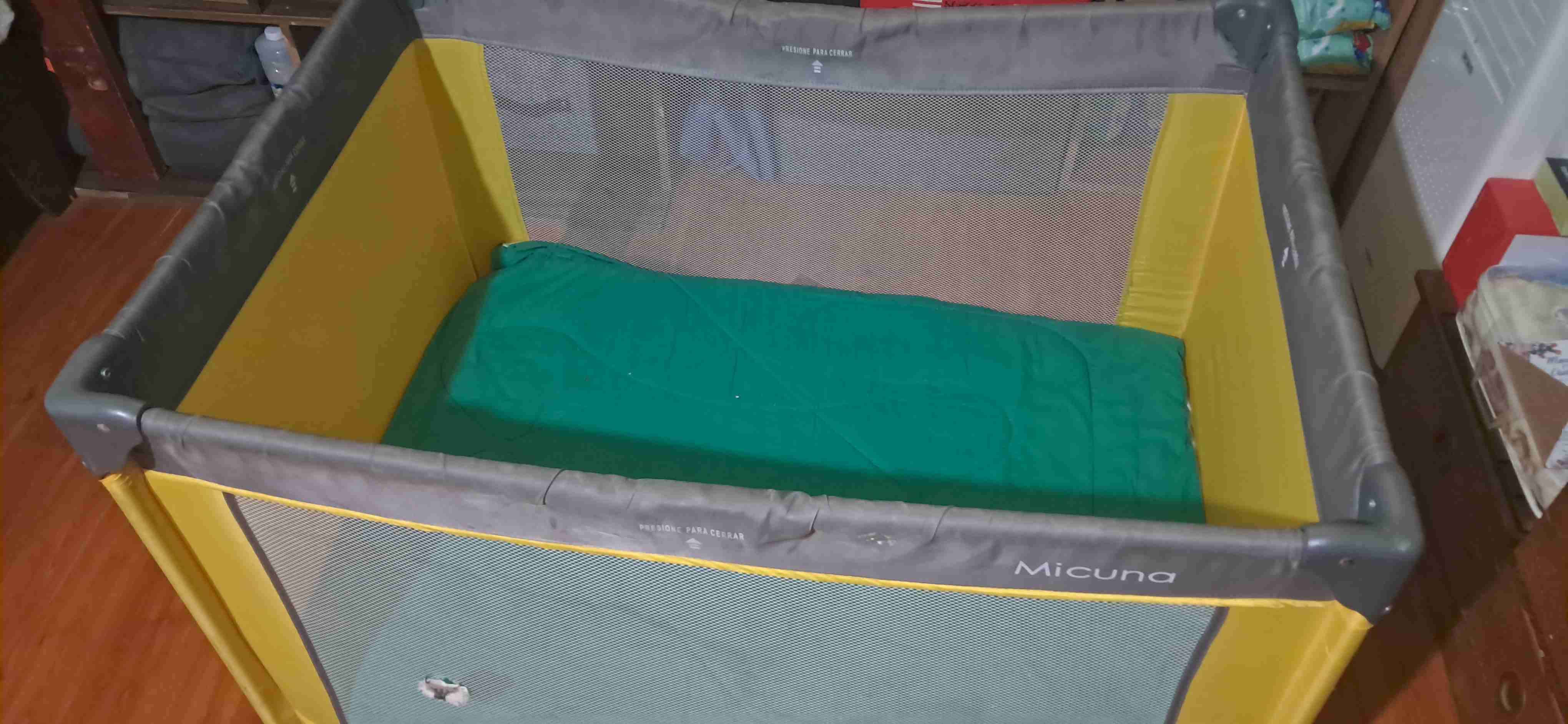 Cuna corralito Micuna amarilla - miniatura 2