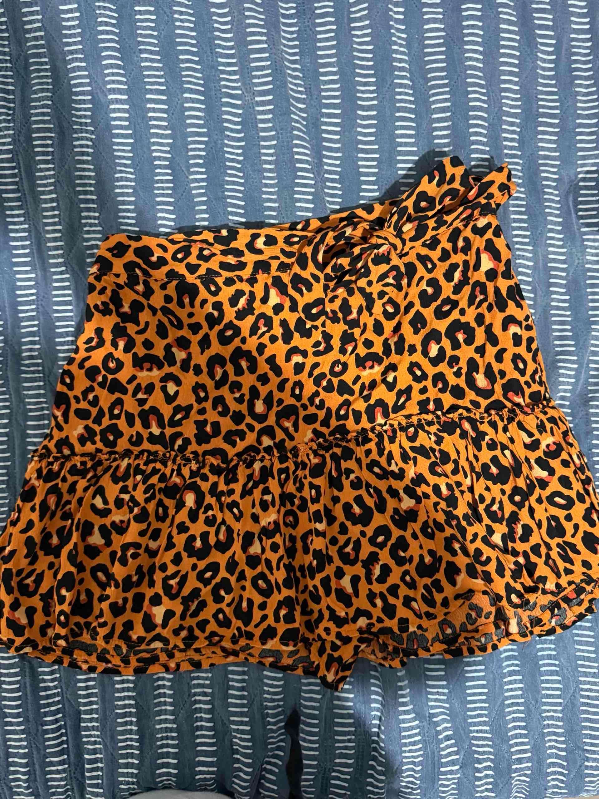 Falda short corta estampado leopardo - miniatura 3