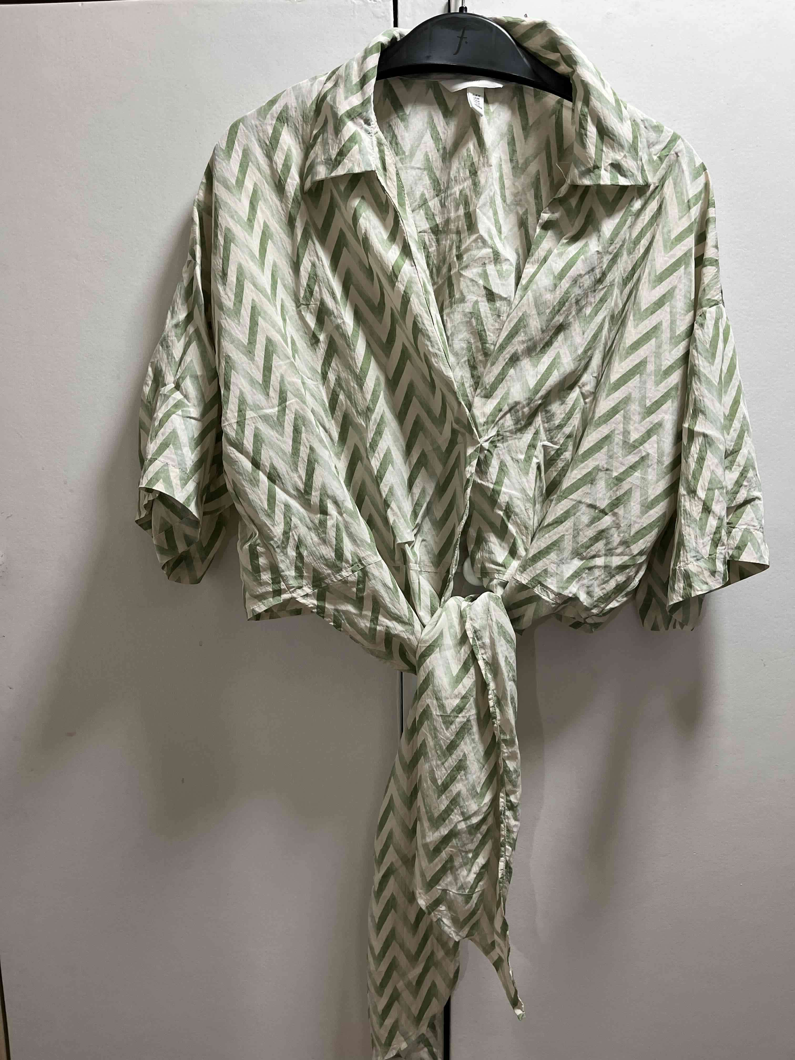 Blusa estampada verde clara