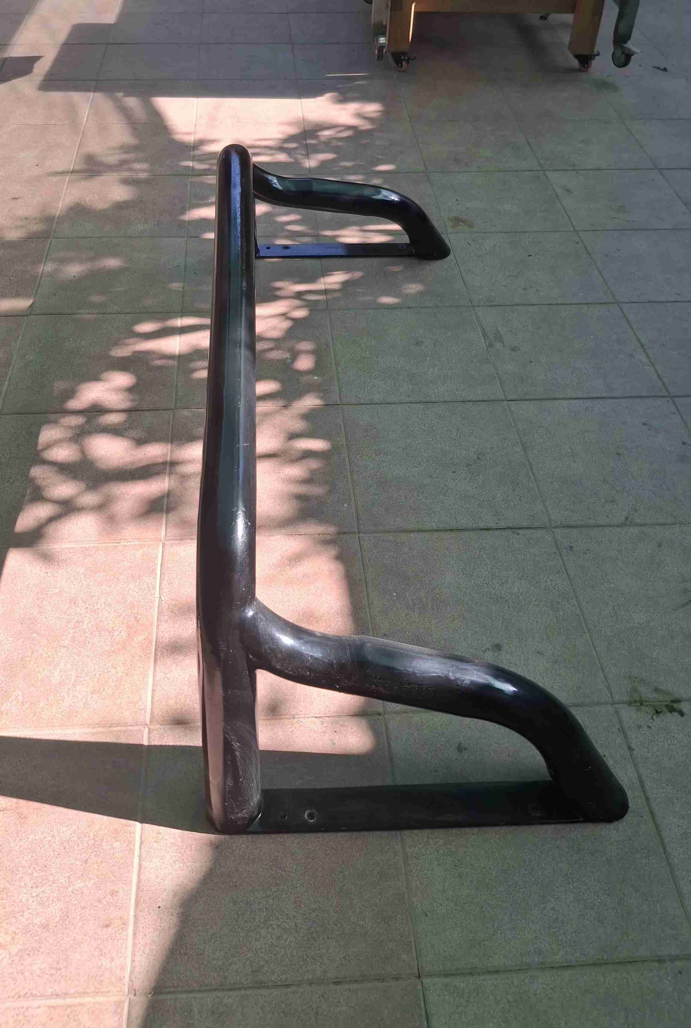 Antivuelco de camioneta - miniatura 2