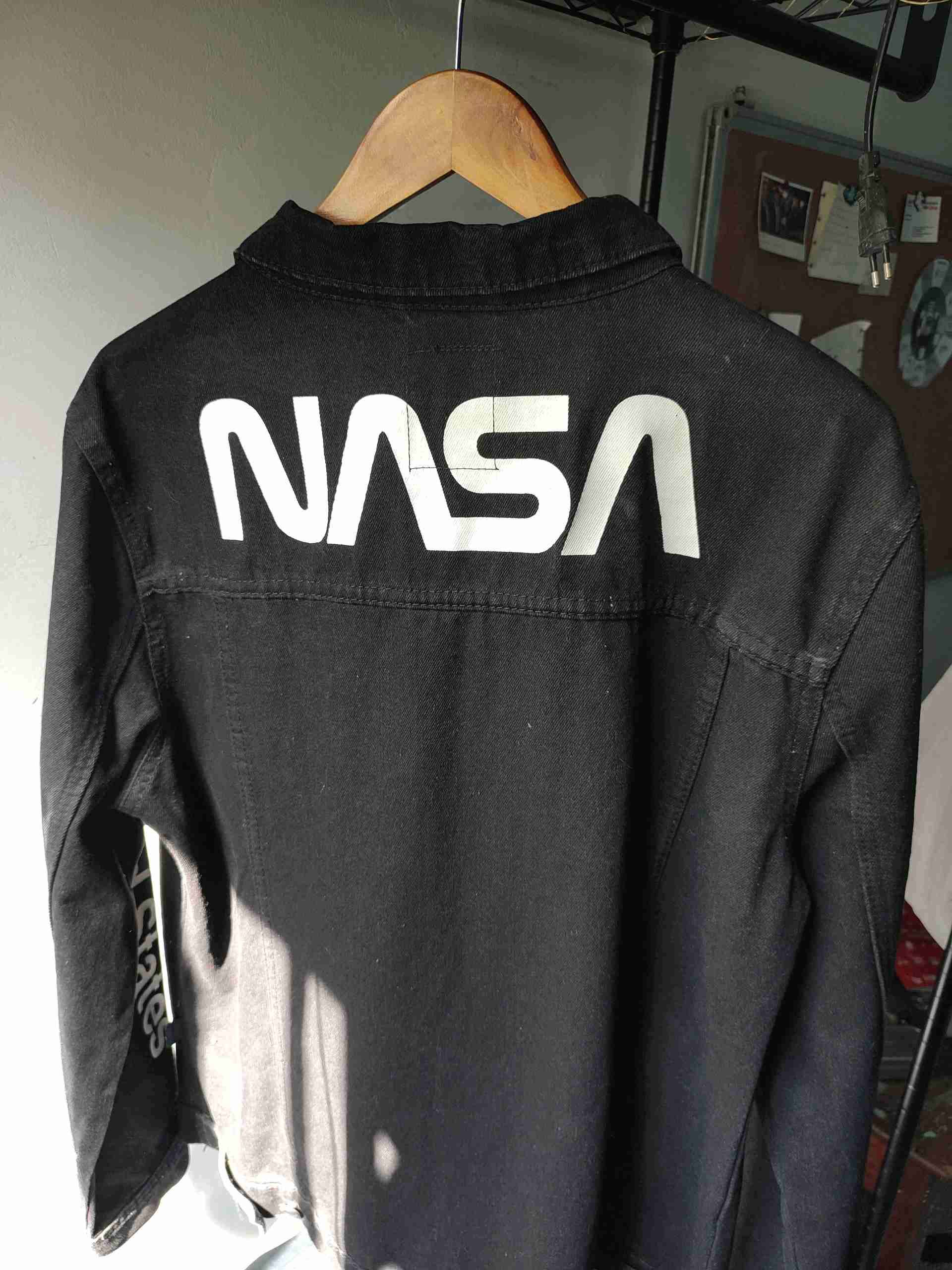 Chaqueta negra NASA
