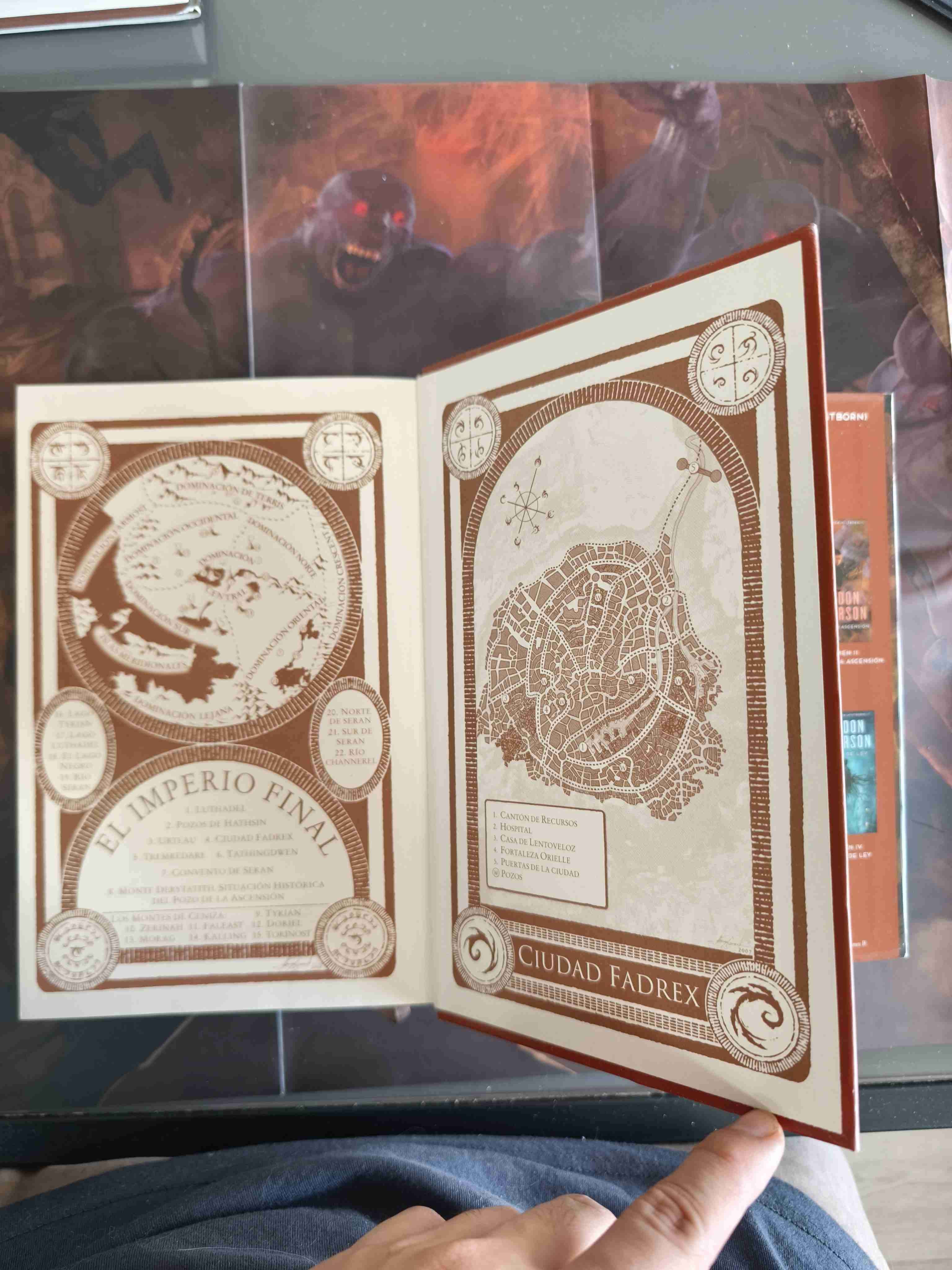 Libro 'El héroe de las eras' - miniatura 4