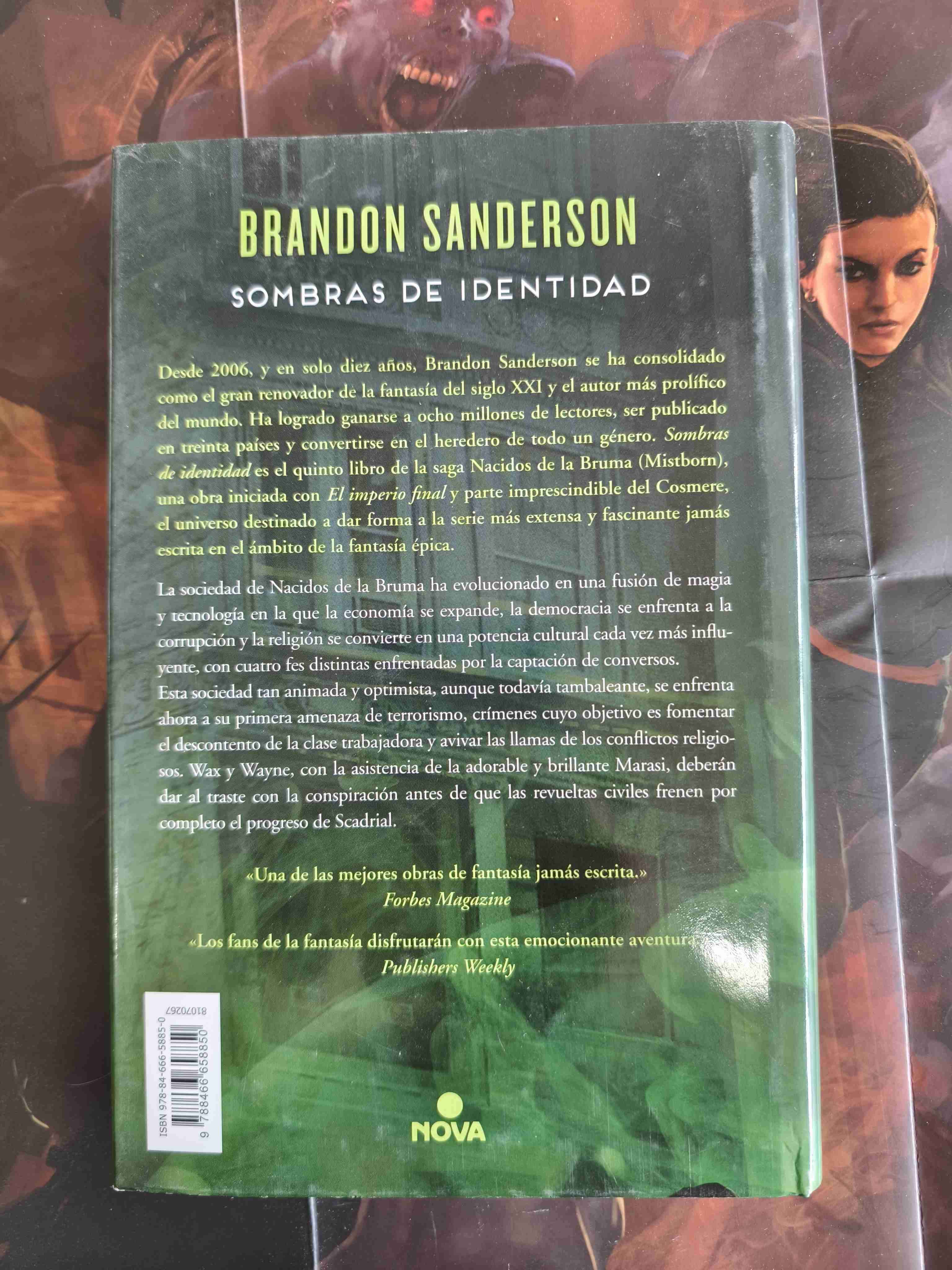 Libro Sombras de Identidad - miniatura 2