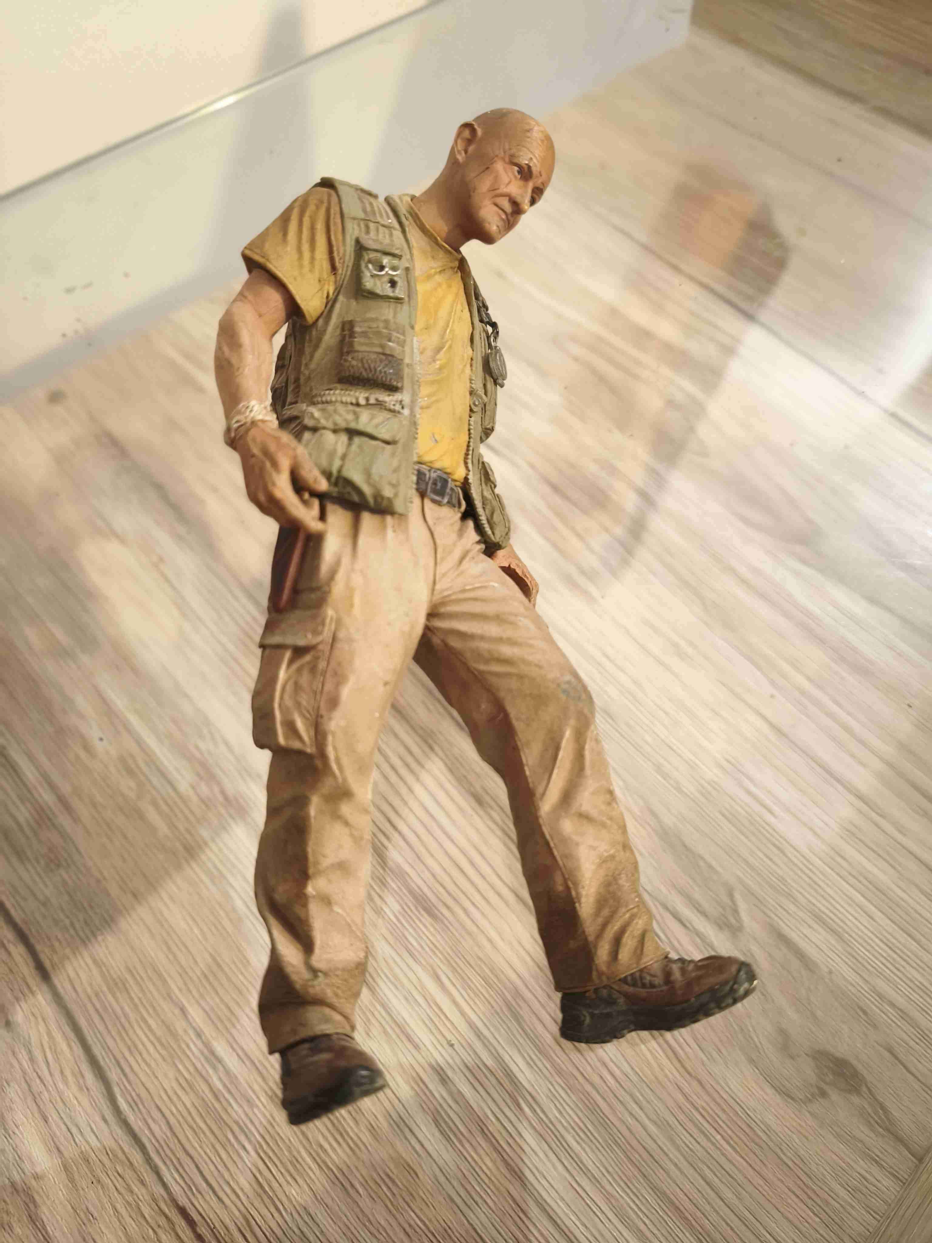 Figura de acción coleccionable Jhon Locke - miniatura 3