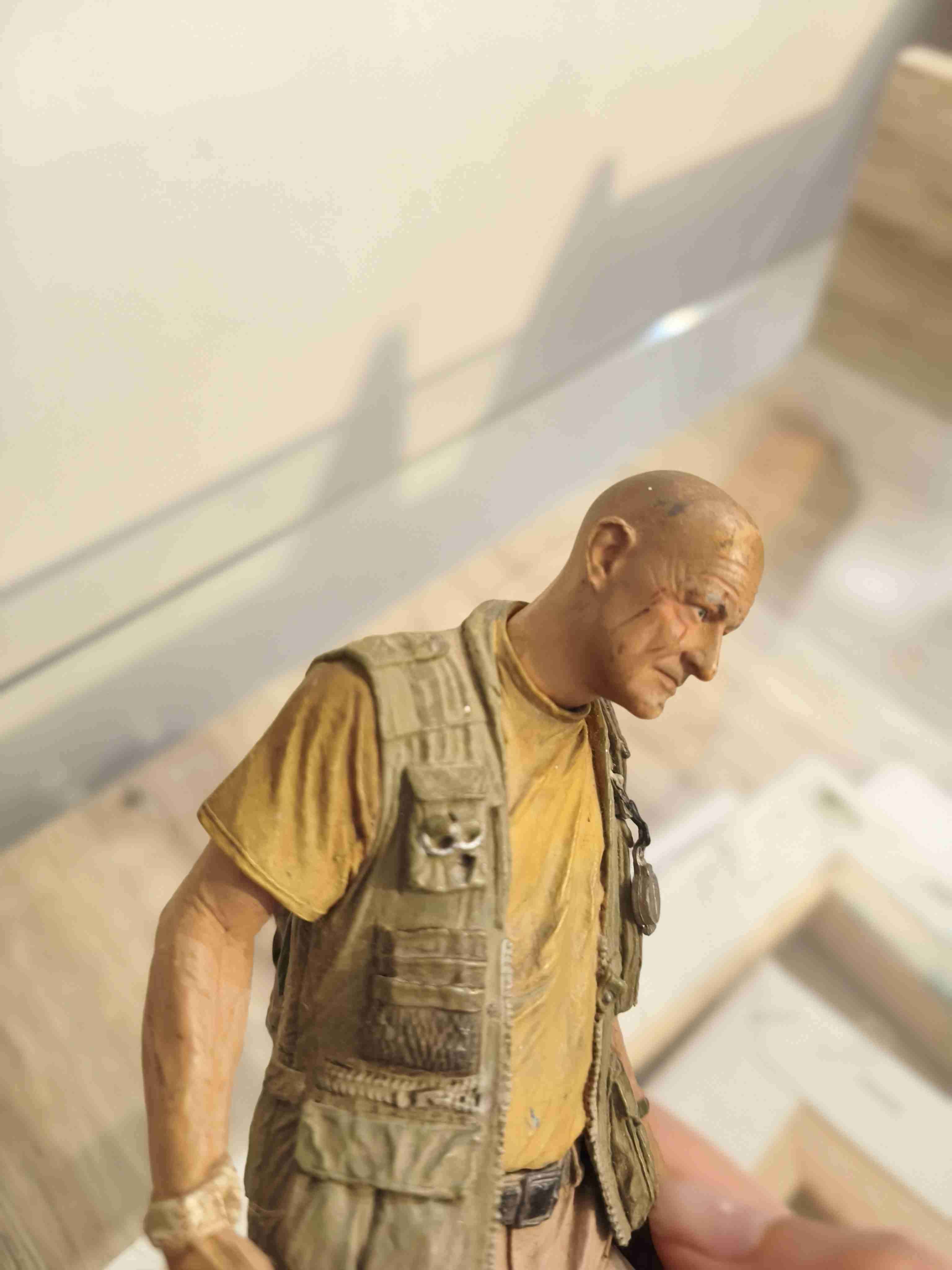 Figura de acción coleccionable Jhon Locke - miniatura 4