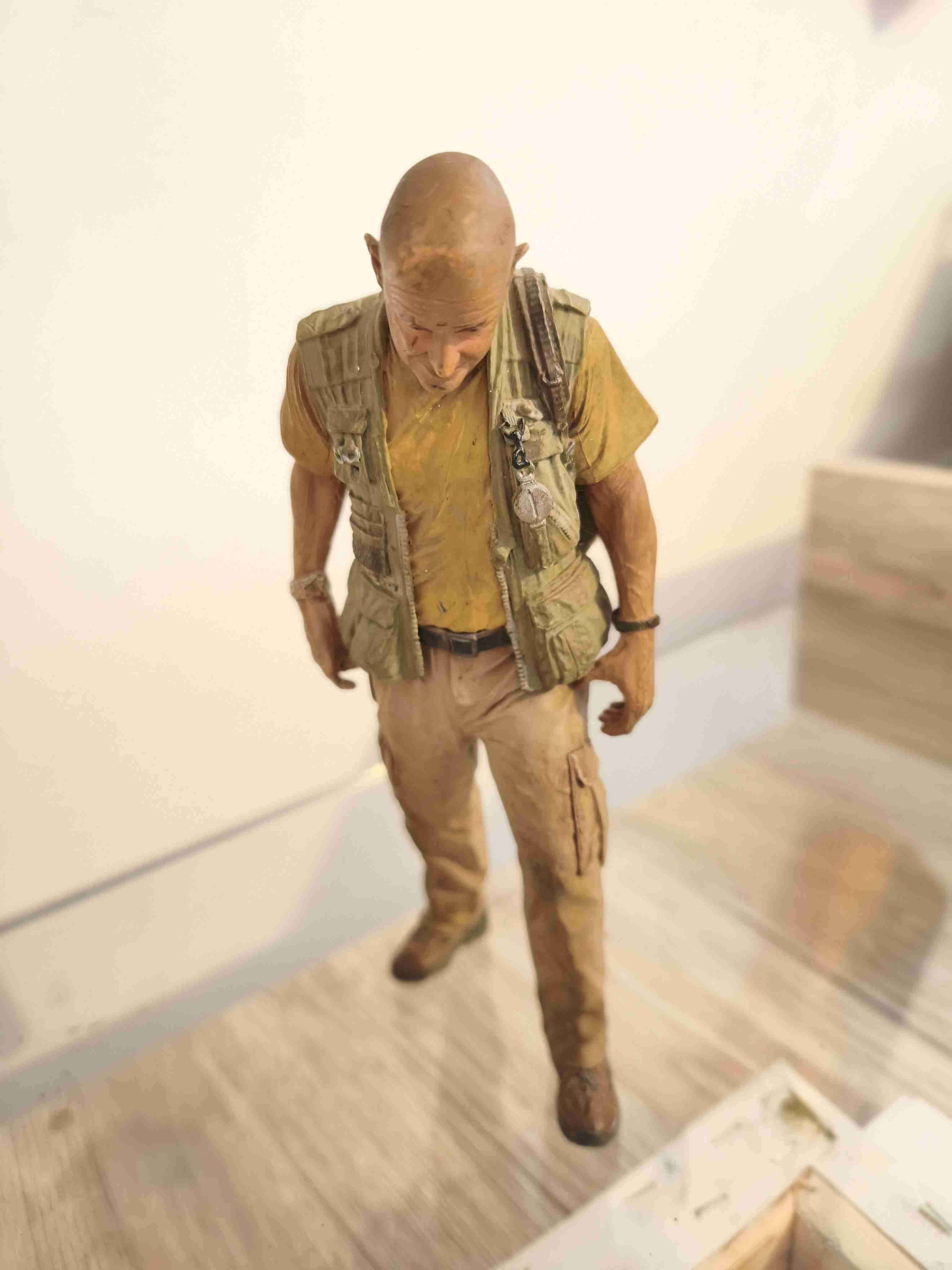 Figura de acción coleccionable Jhon Locke - miniatura 5