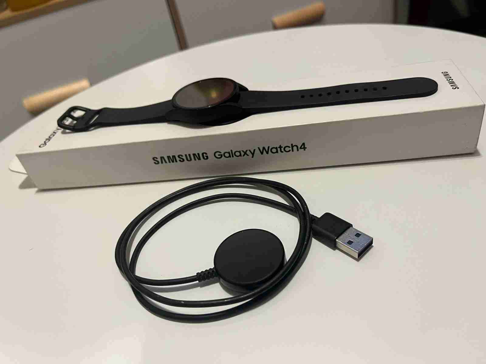 Smartwatch Galaxy Watch4 negro - miniatura 4