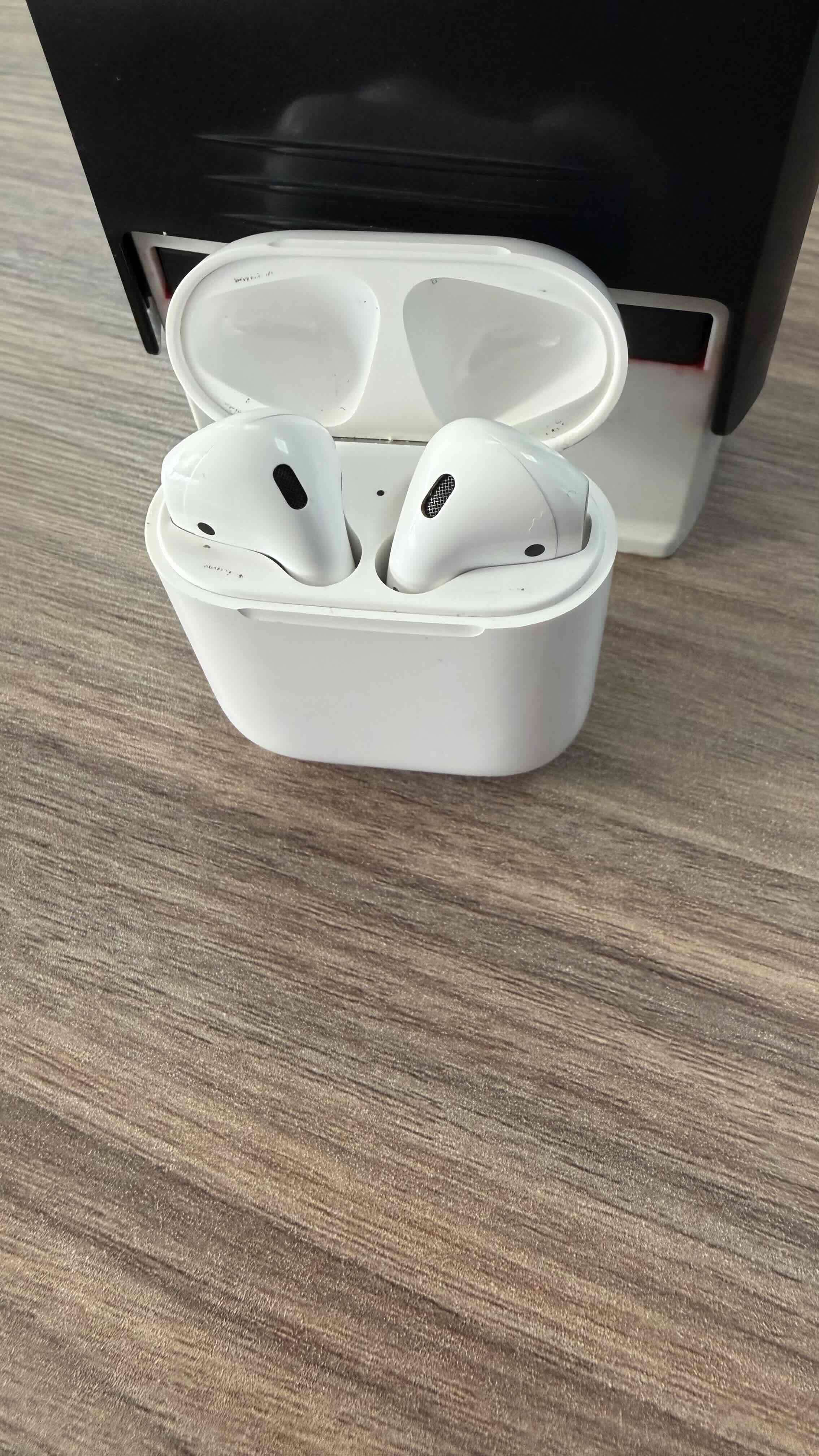 Airpods 2da Generación Originales - miniatura 4