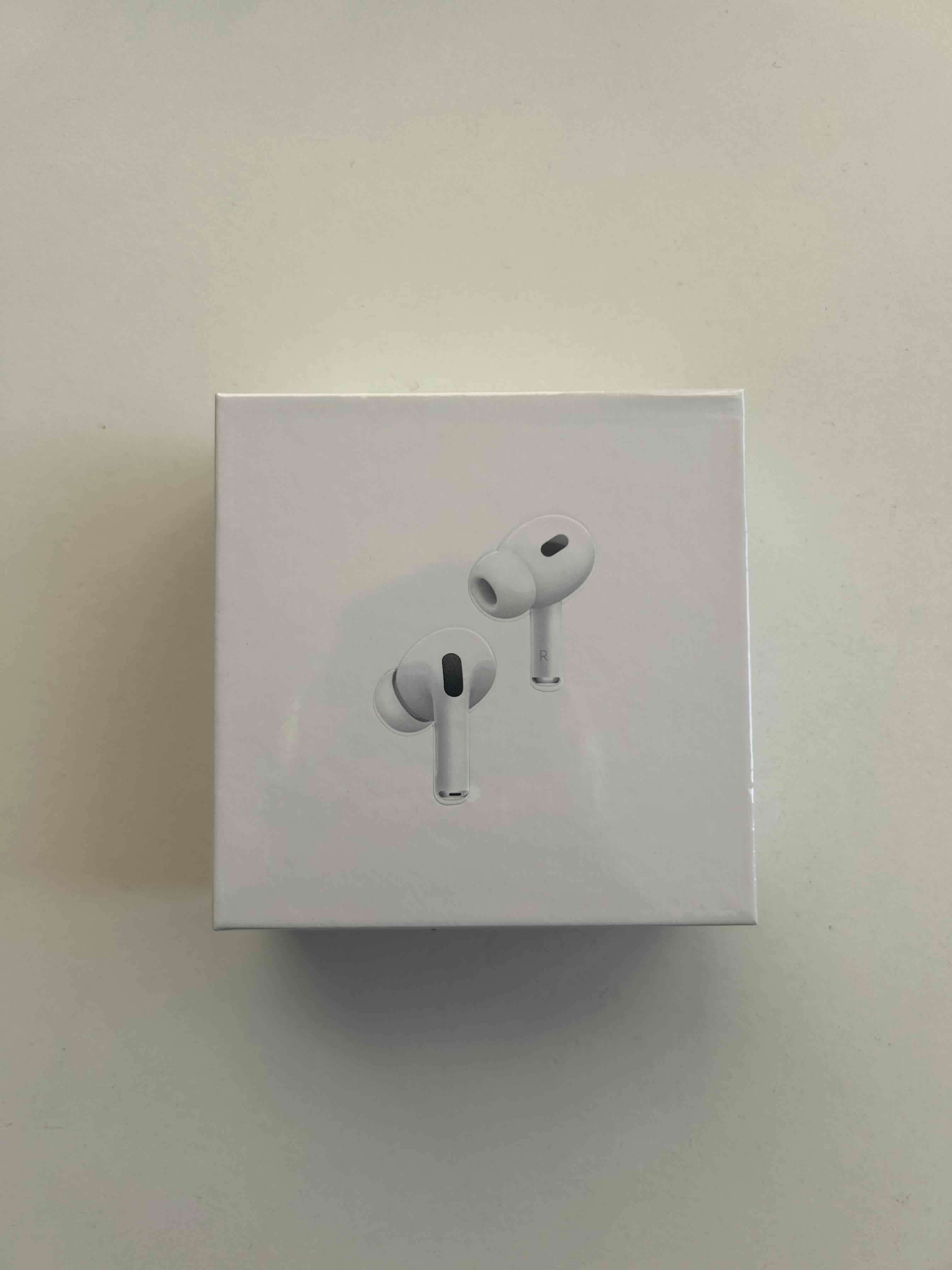 AirPods Pro 2da generación - miniatura 2