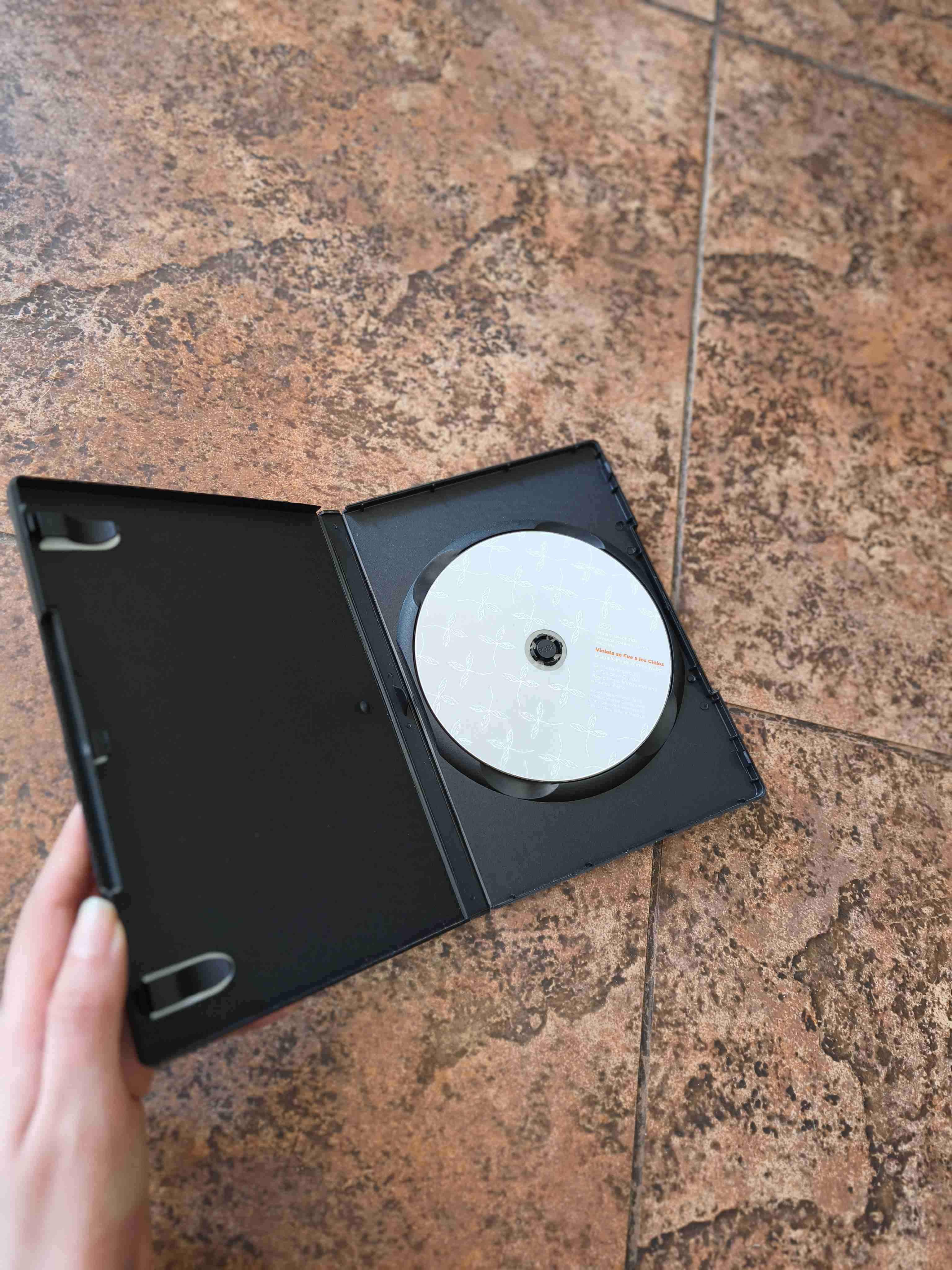 DVD Violeta se fue a los cielos - miniatura 3