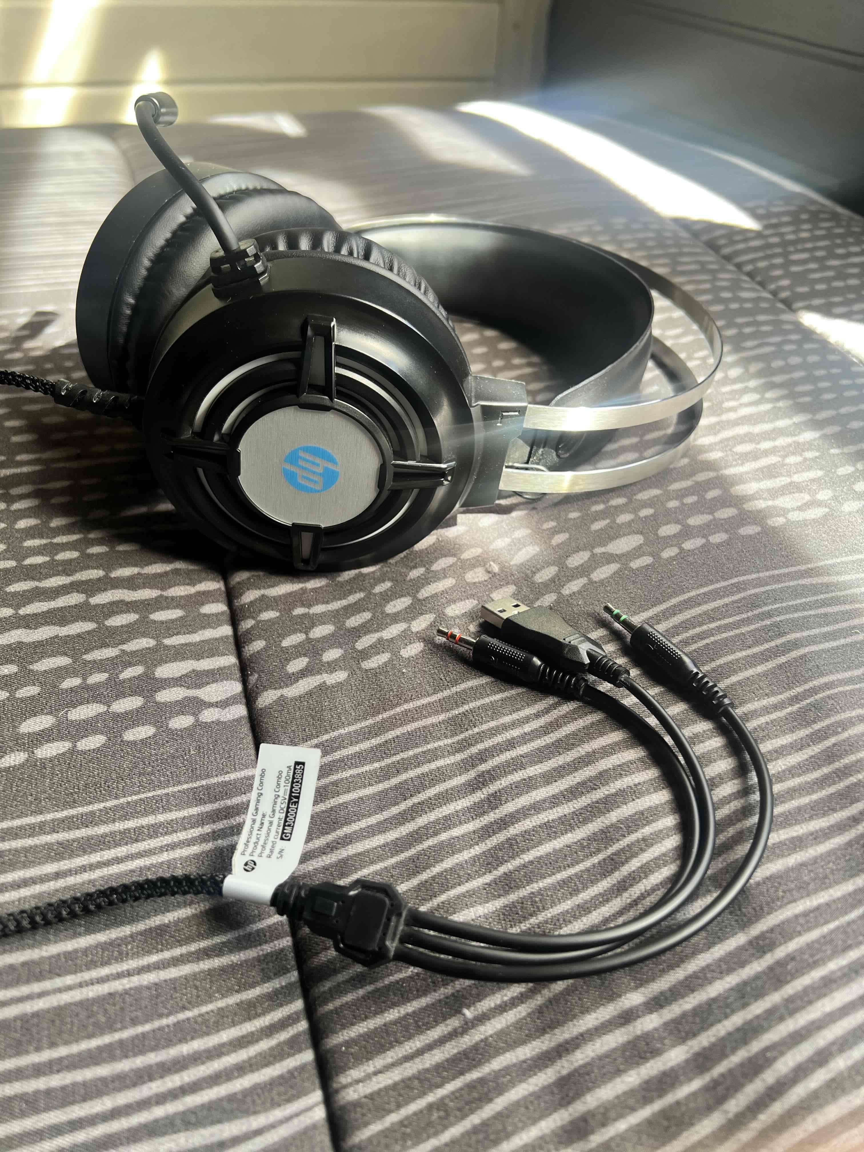 Auriculares HP negro