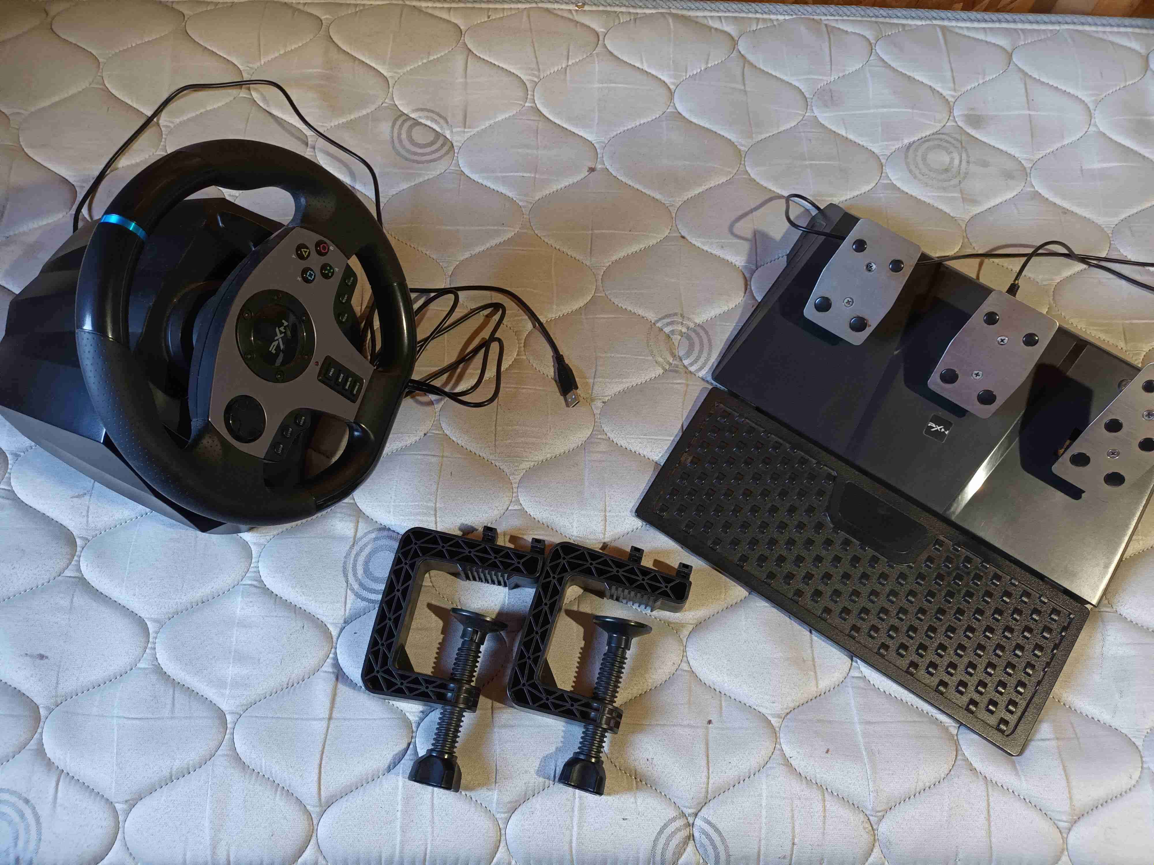 Volante y pedales pxn v9 - miniatura 2