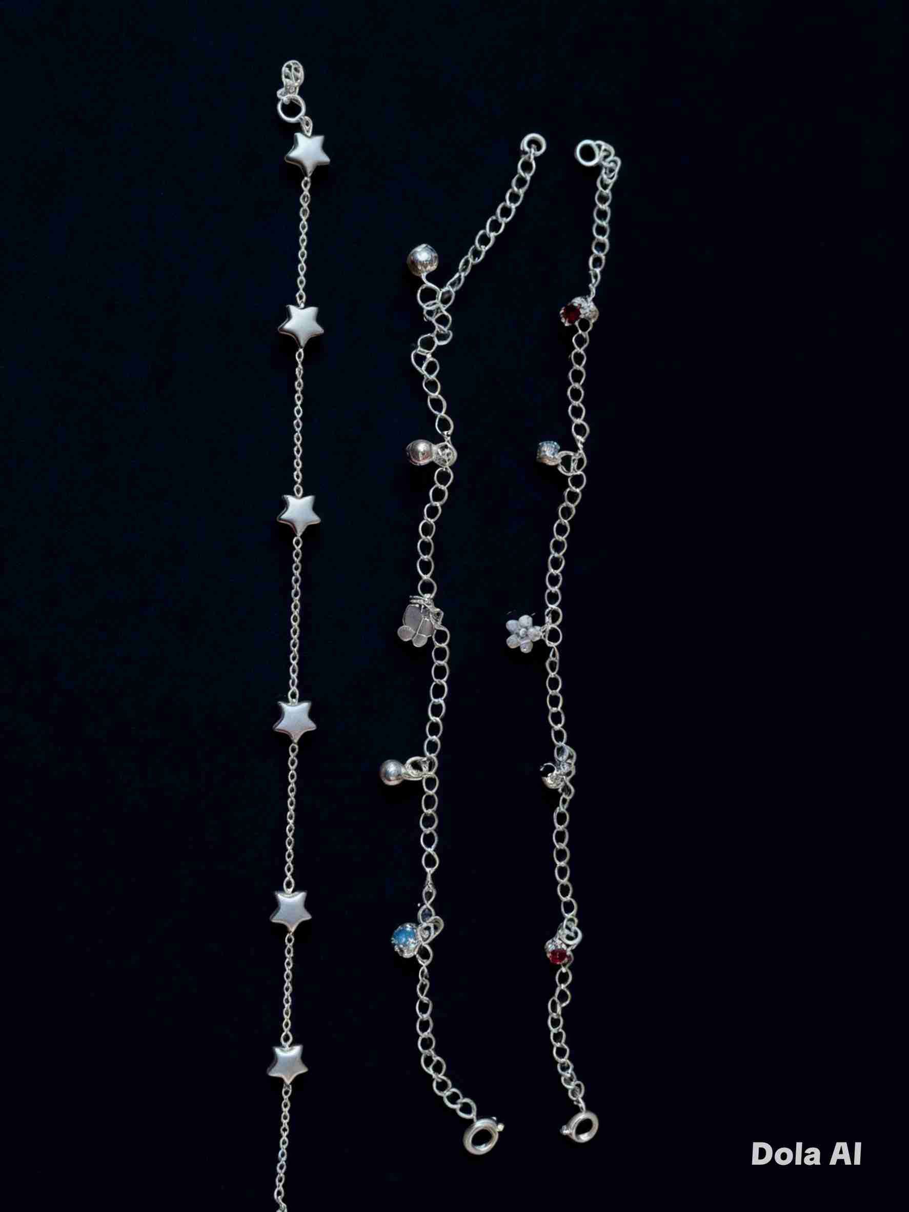 Pulseras de cadena plateadas