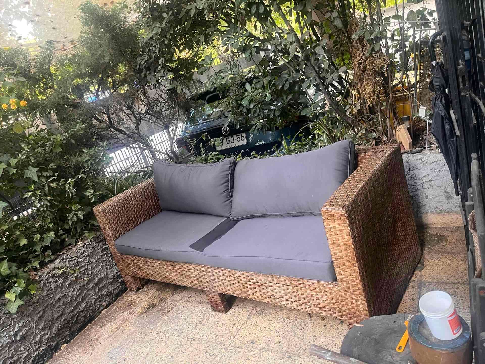 Sofá de mimbre para exterior