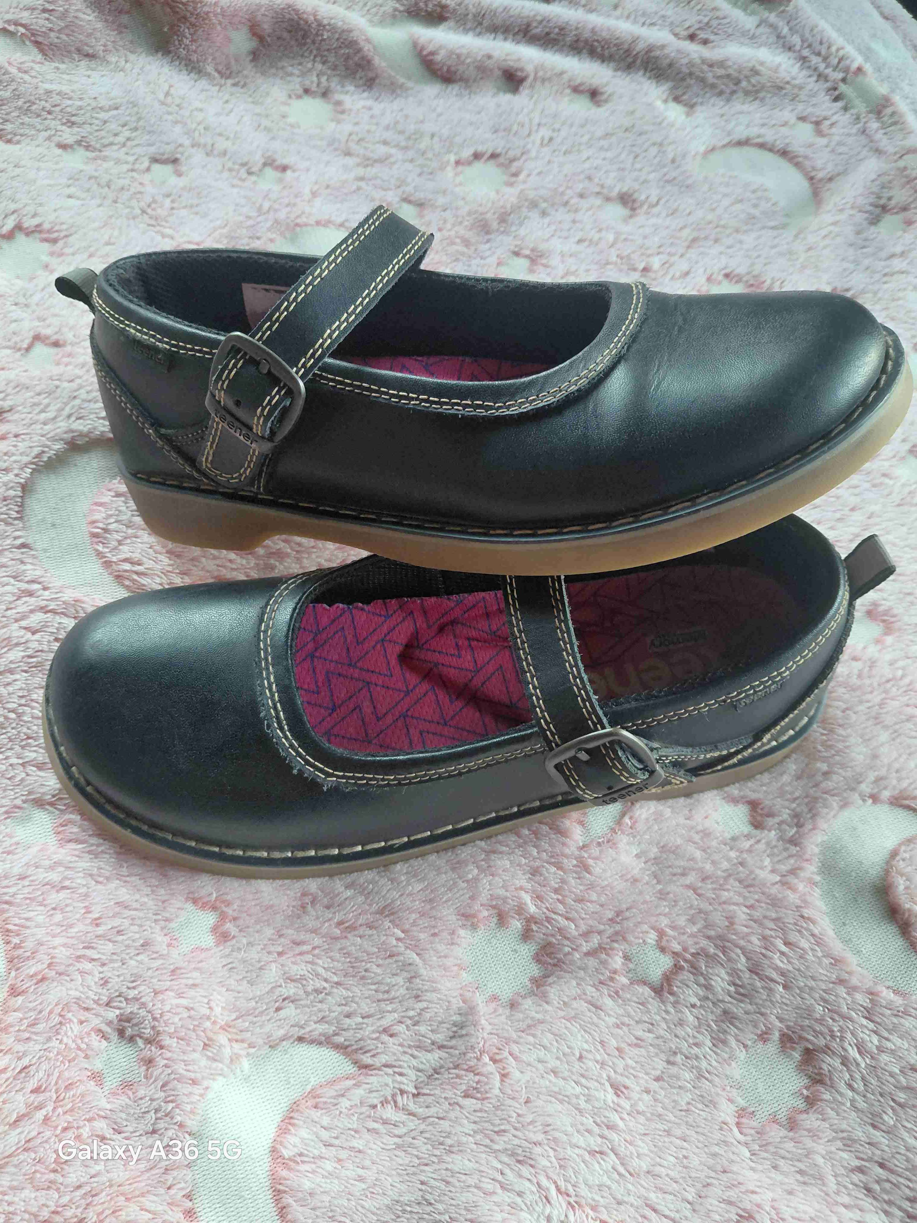 Zapatos teener negros tipo escolar