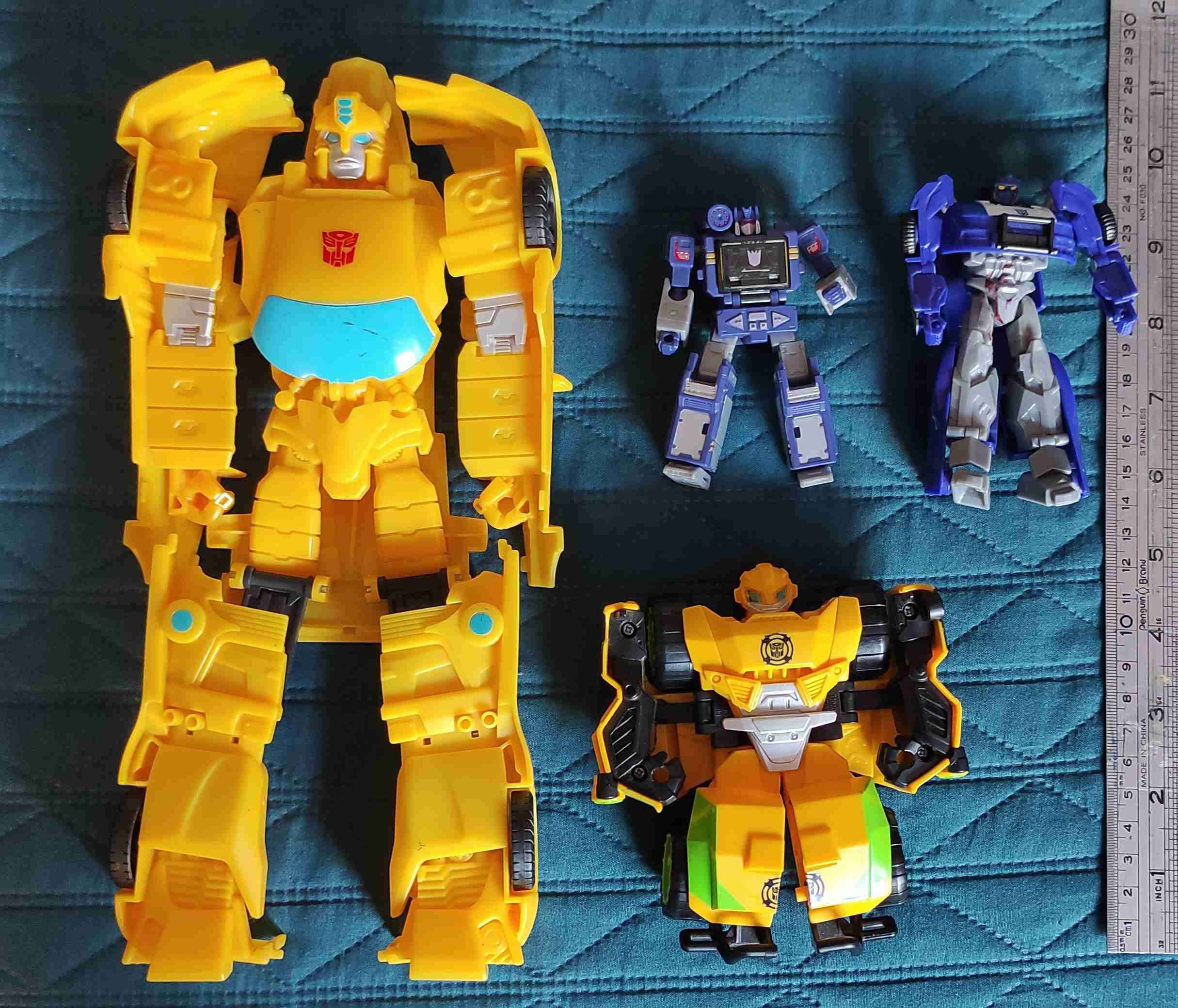 Lote de autos transformers - miniatura 2