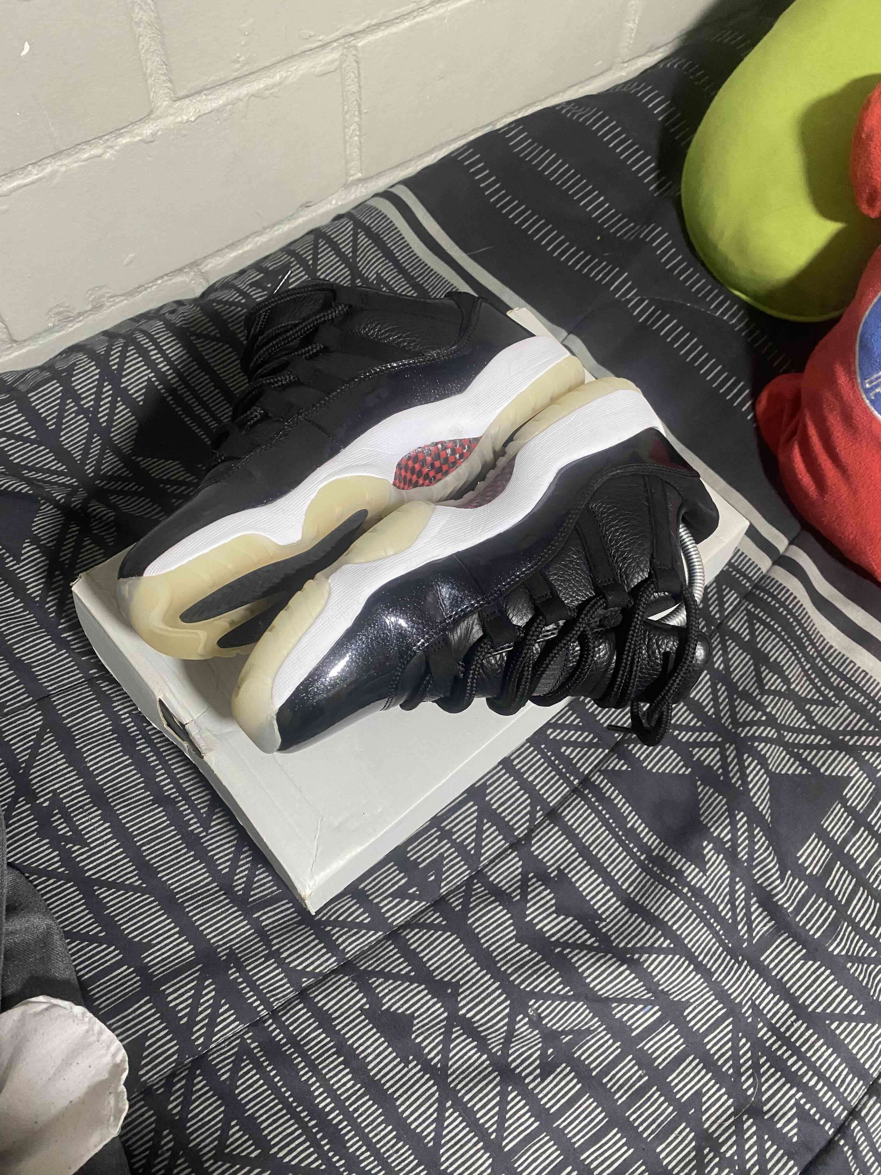 Jordan 11 - miniatura 4