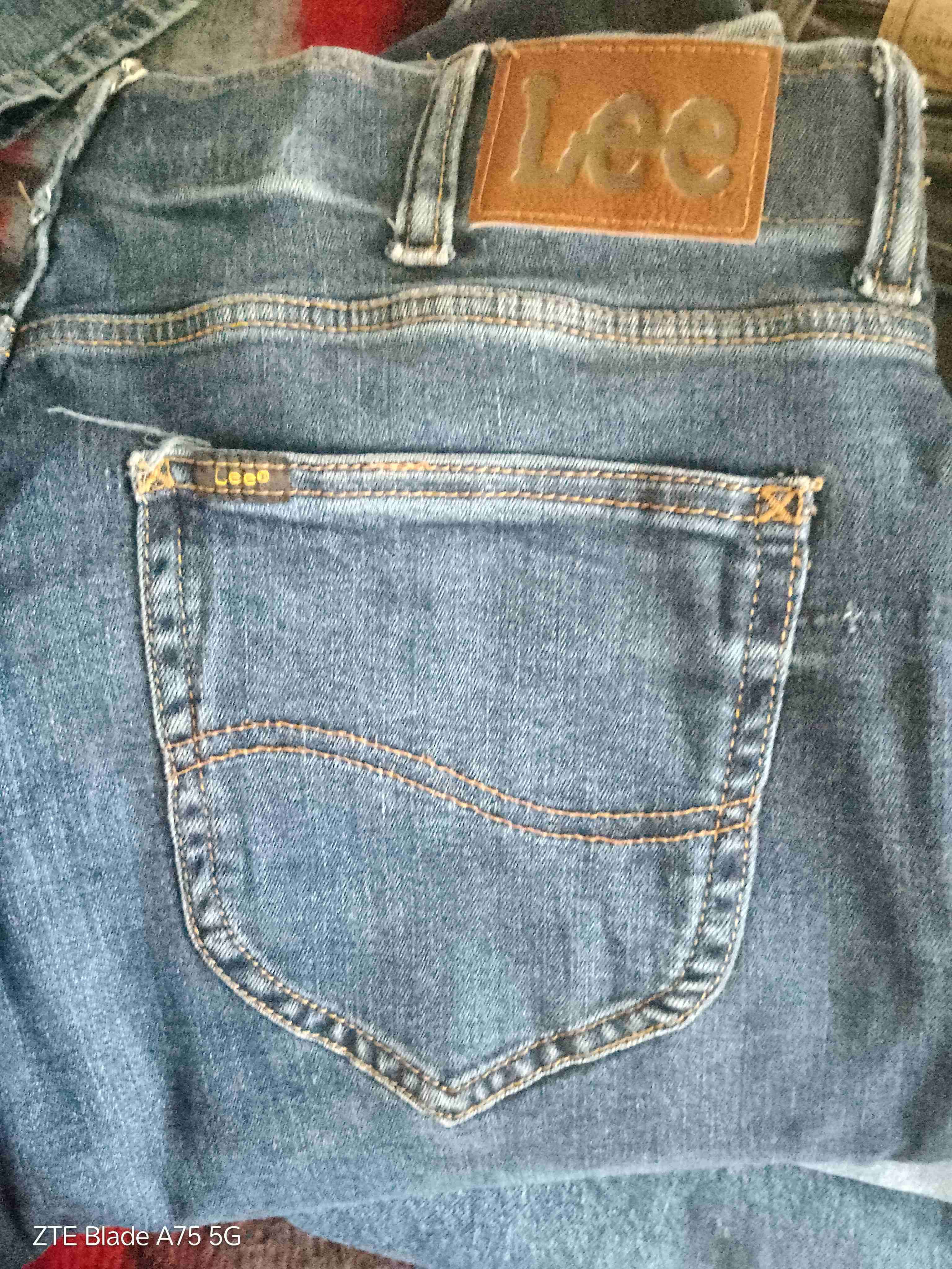 Jeans Wrangler azul clásico - miniatura 2