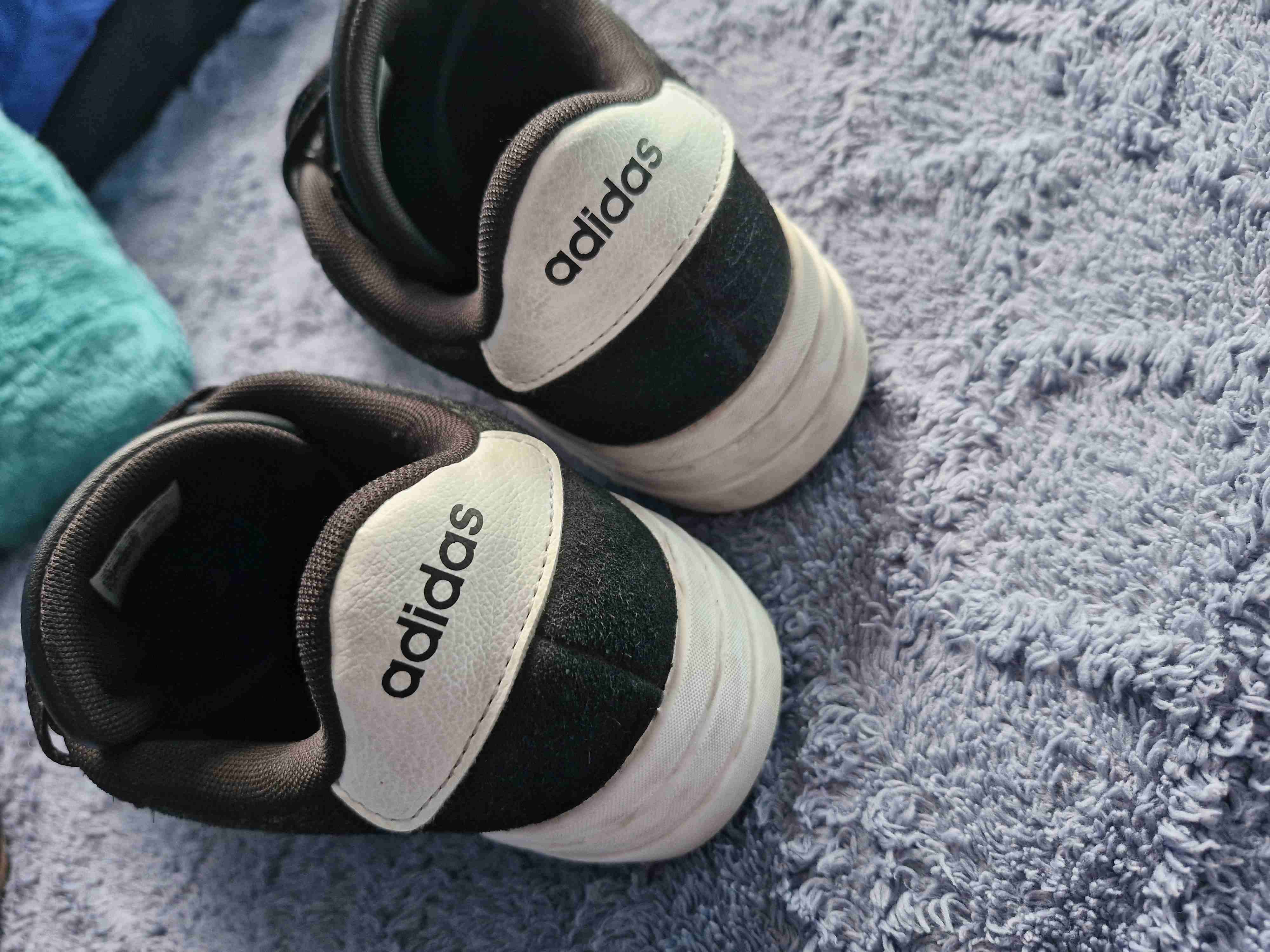 Zapatillas negras Adidas usadas - miniatura 2