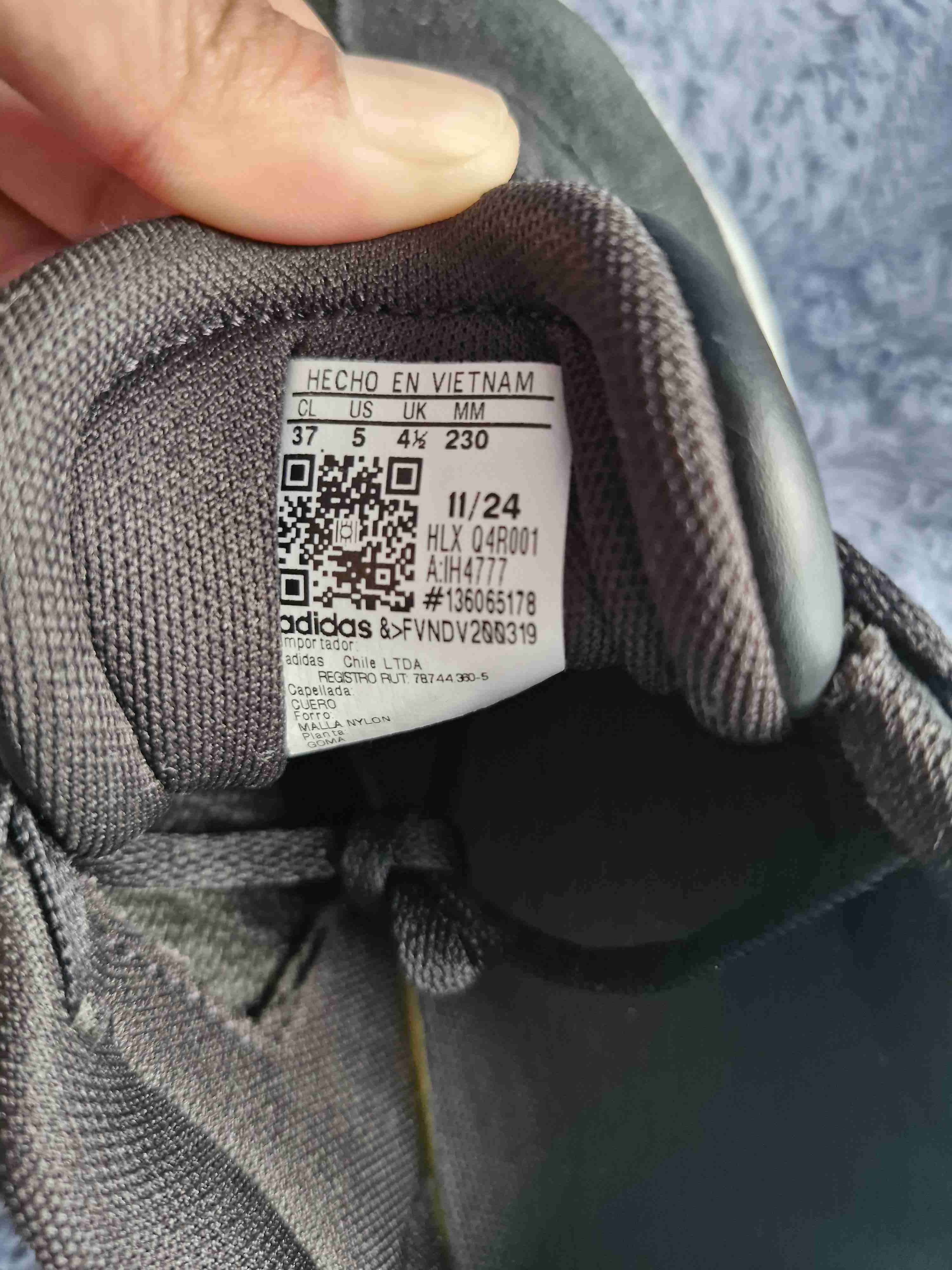 Zapatillas negras Adidas usadas - miniatura 5