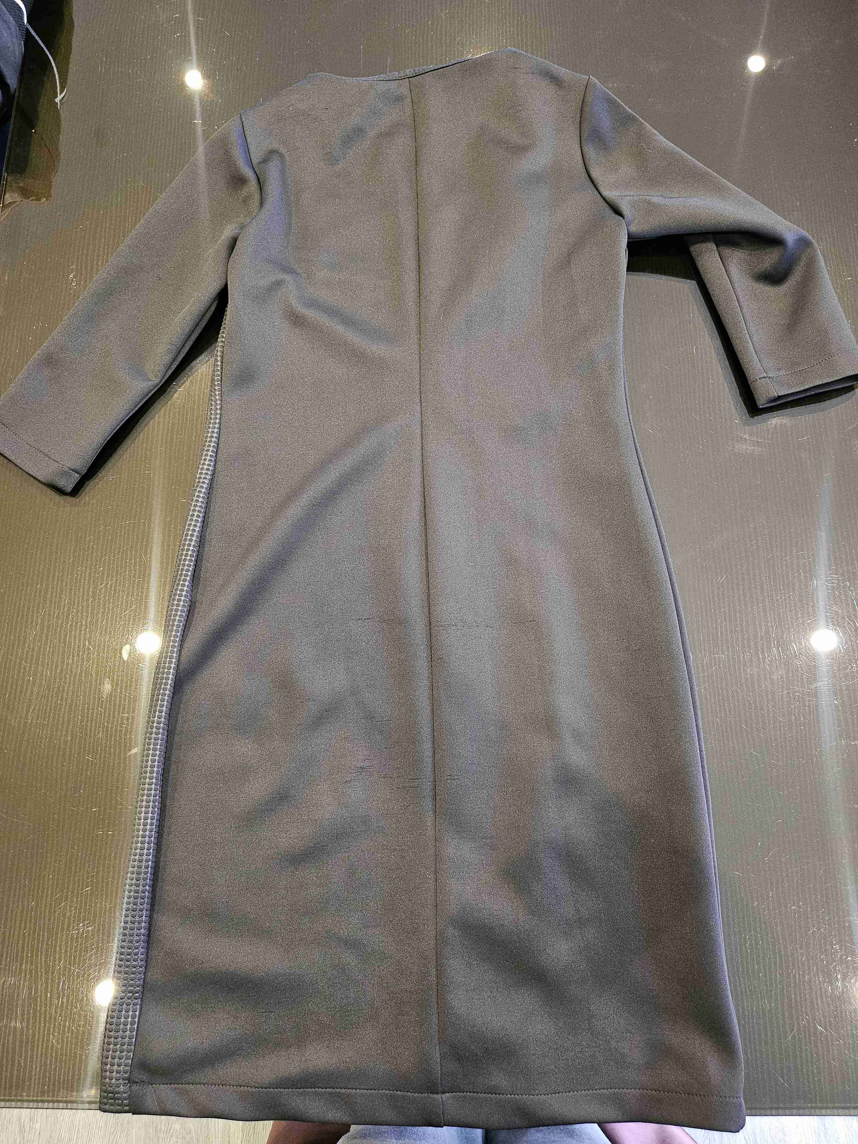 Vestido negro formal con diseño a cuadros - miniatura 2