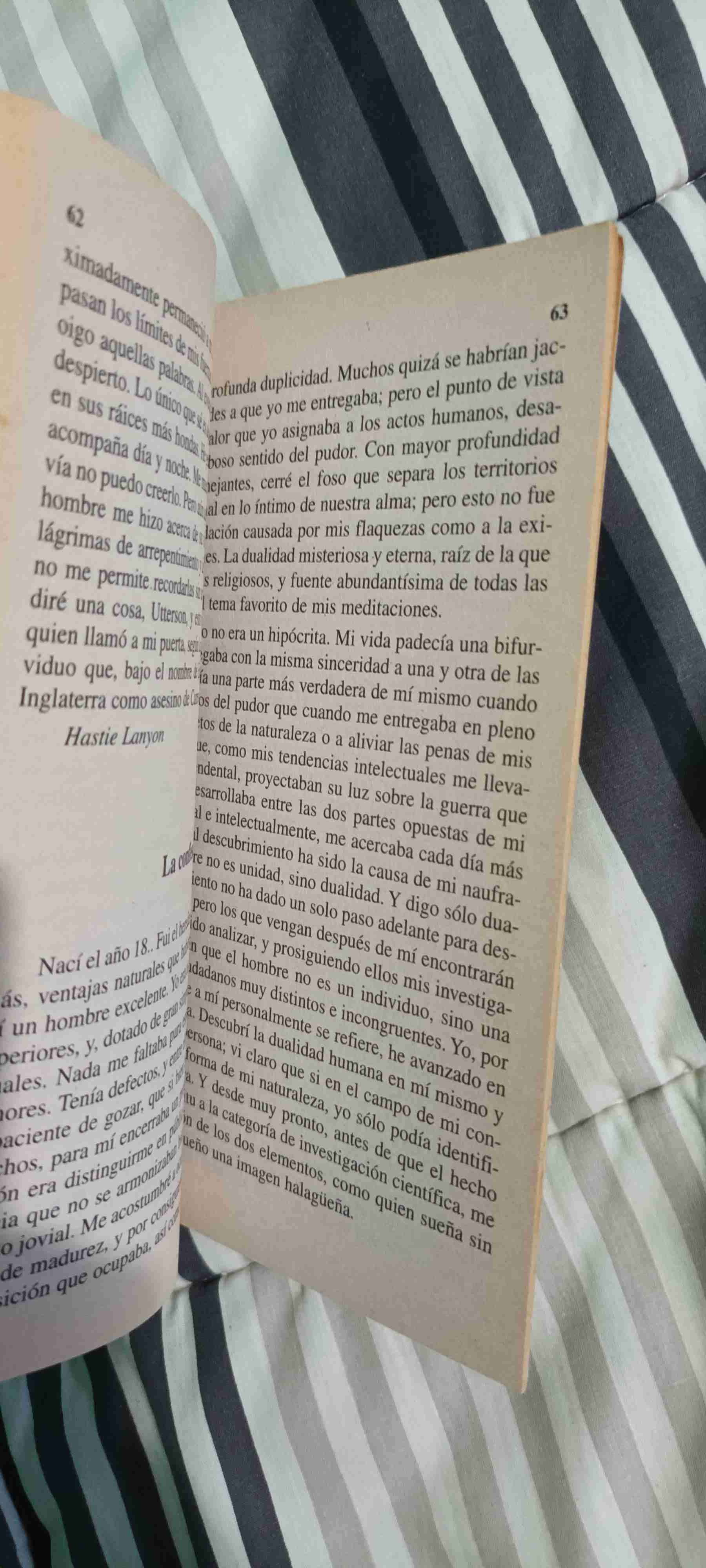 Libro El extraño caso del Dr. Jekyll y Mr.Hyde - miniatura 3